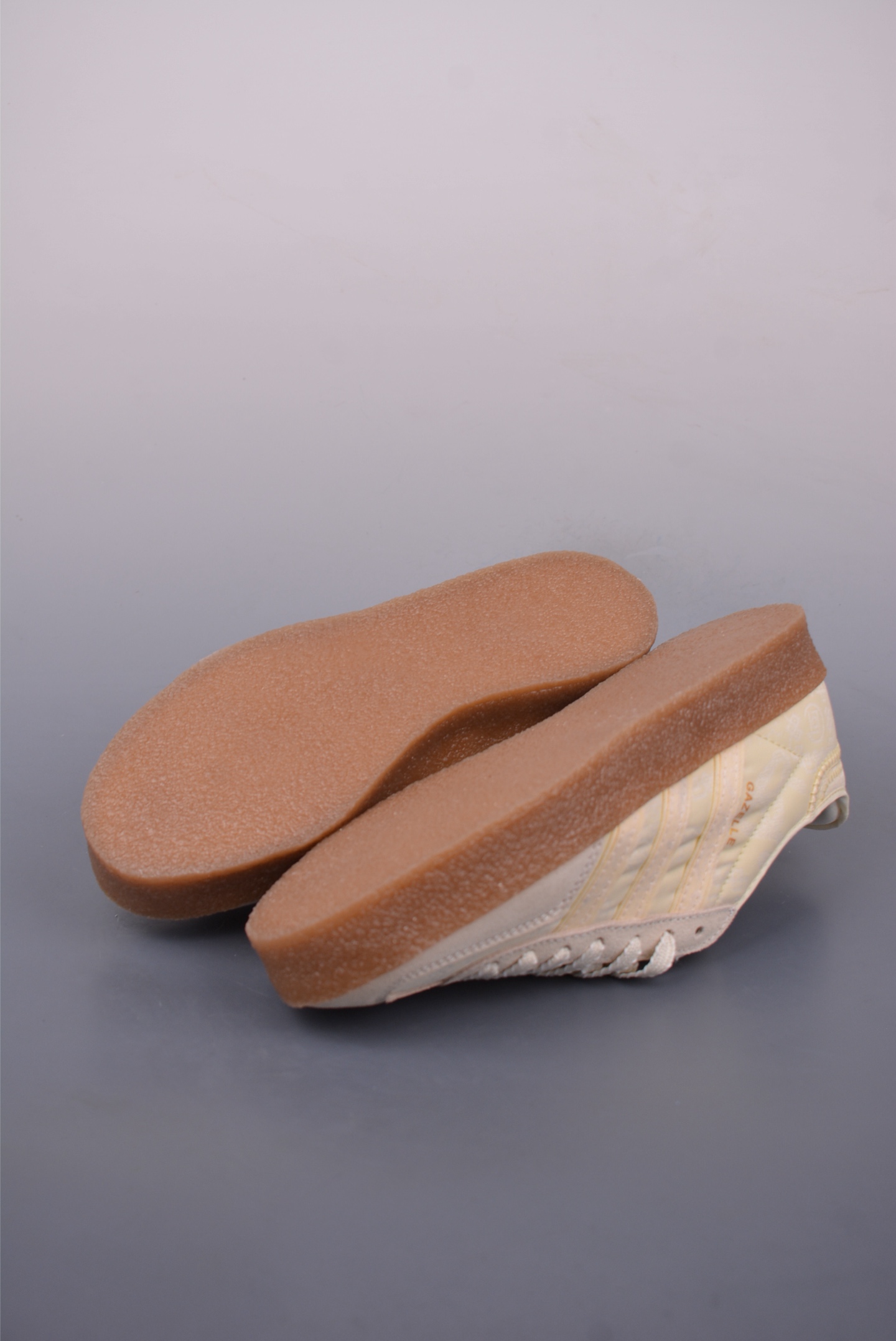 CLOT x ad 상품 번호: JR5410