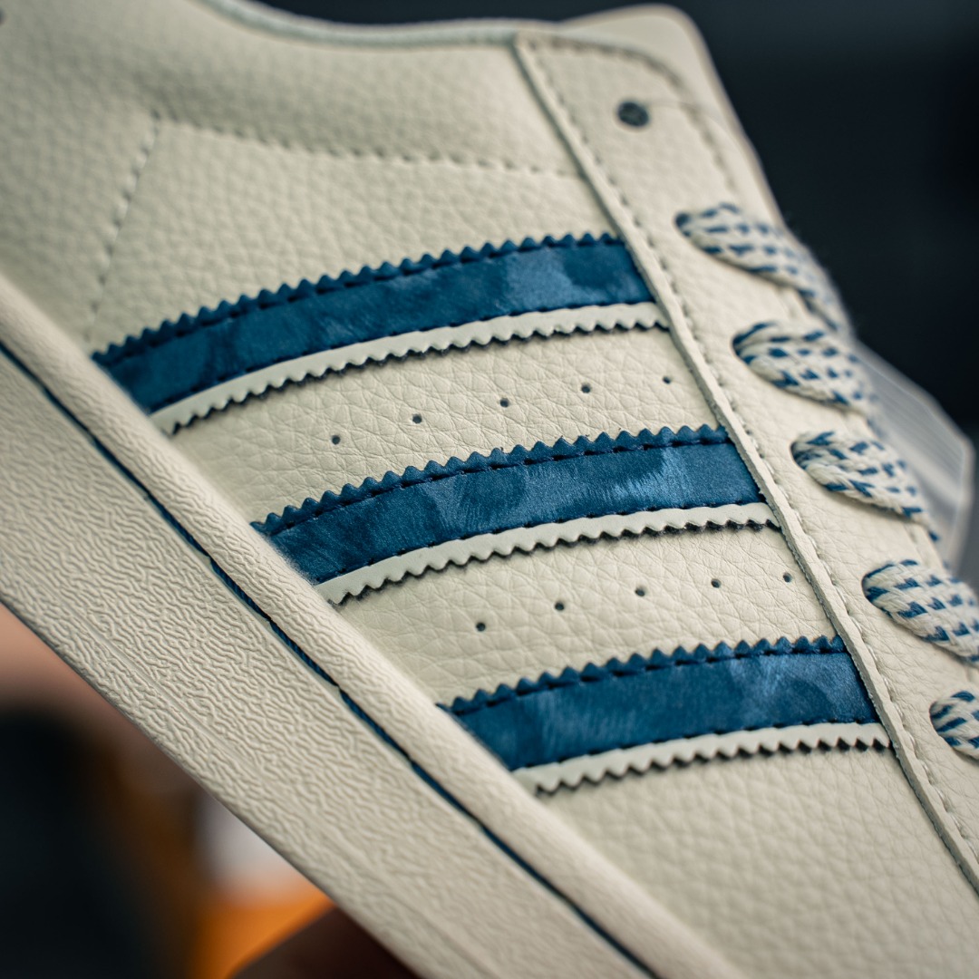 아디다스 아디다스 샴록 O 상품 번호: HS3074