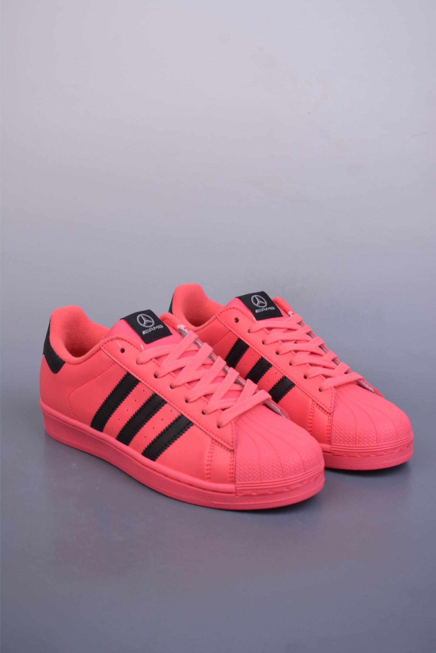 아디다스 오리지널 상품 번호: AG1899