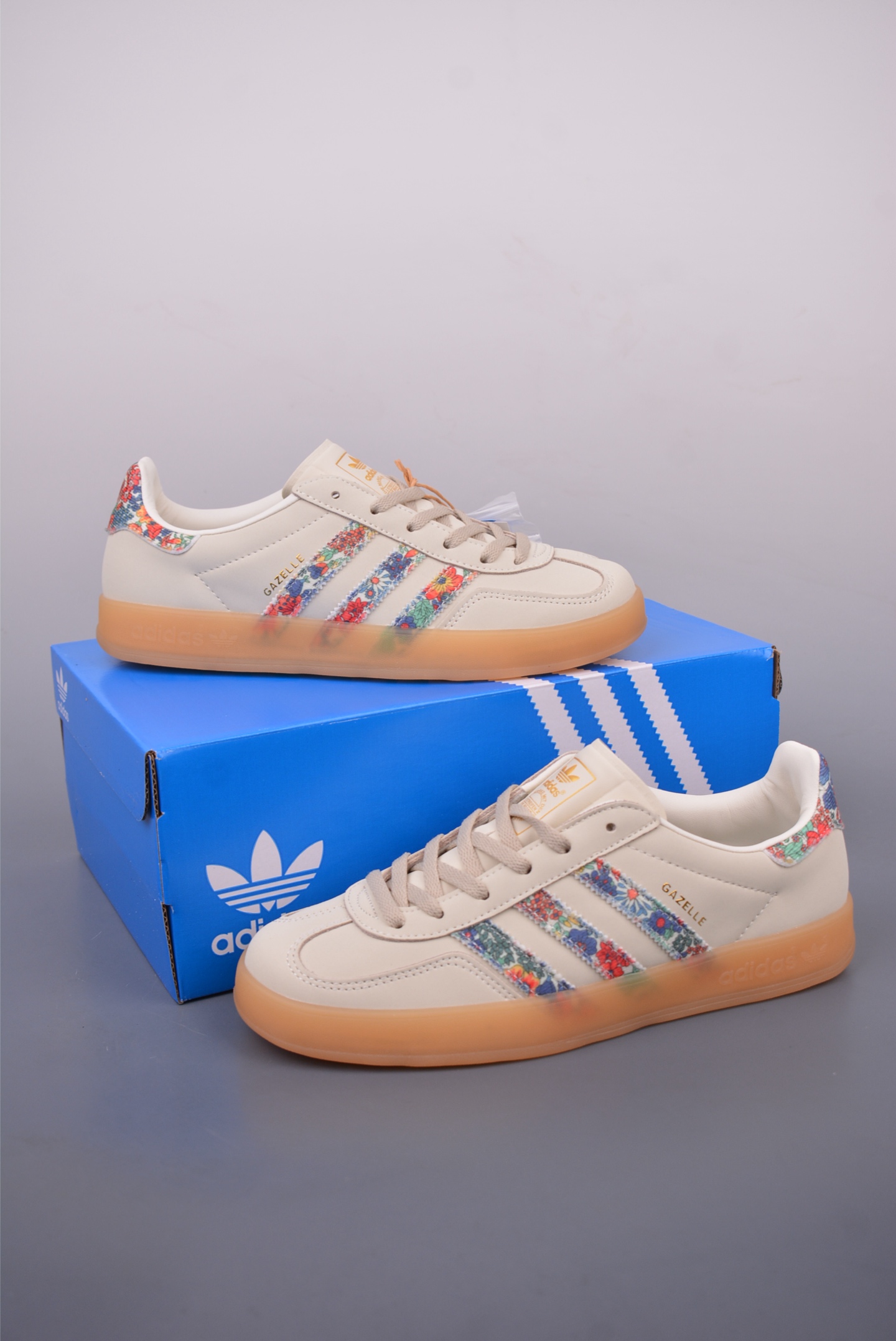 아디다스 오리지널 상품 번호: JH7370