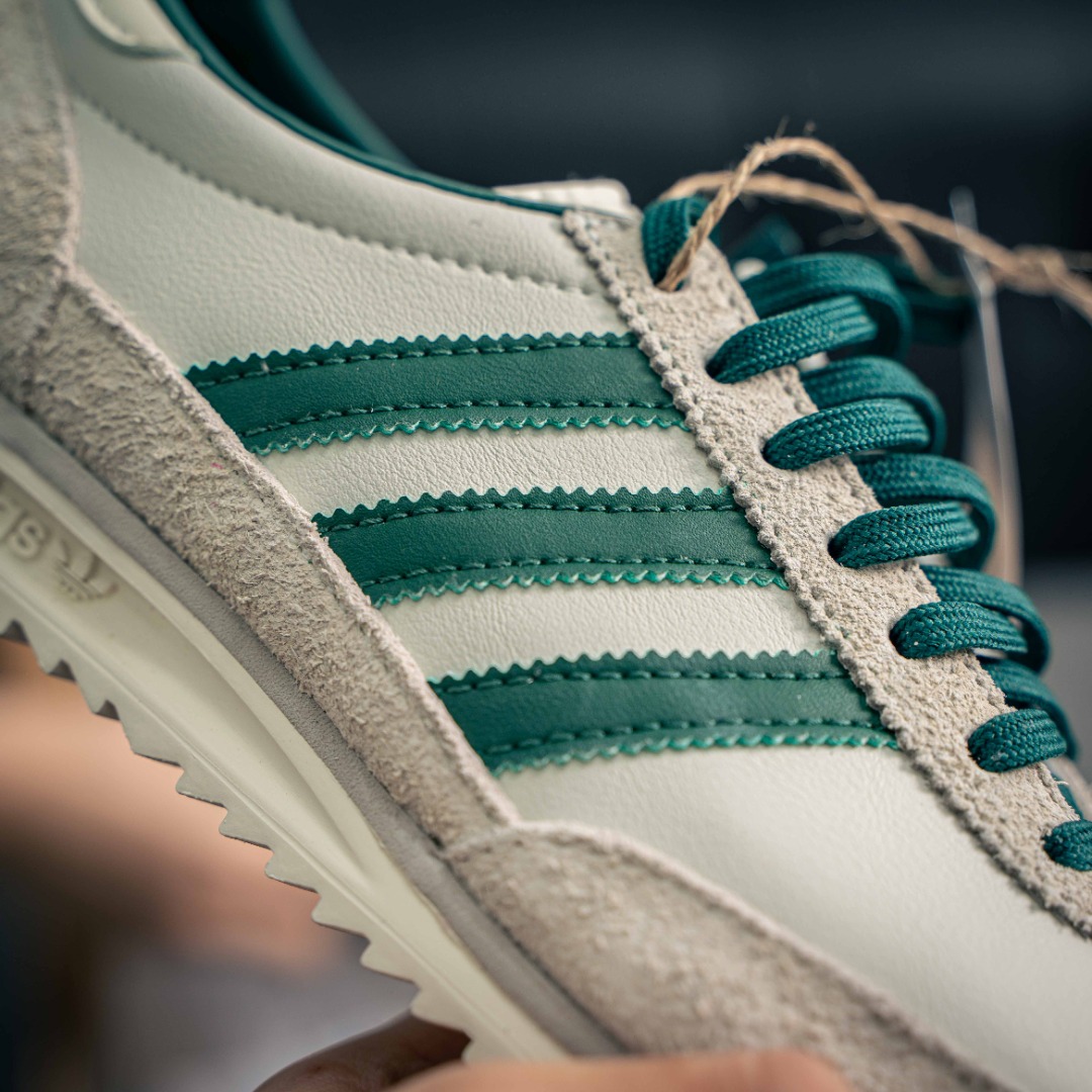 아디다스 오리지널 상품 번호: IF1940