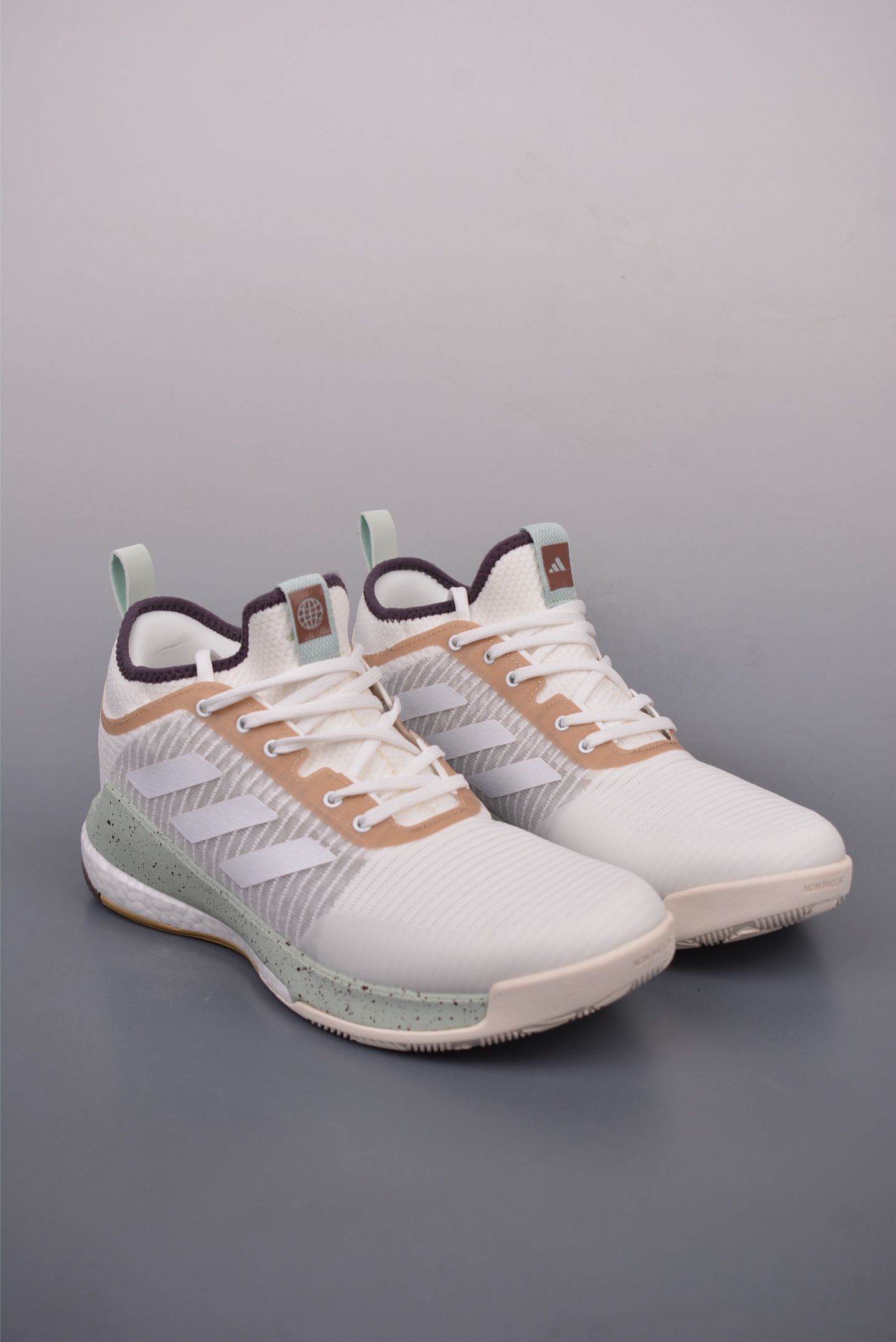 아디다스 크레이지플라이 상품 번호: GX1258