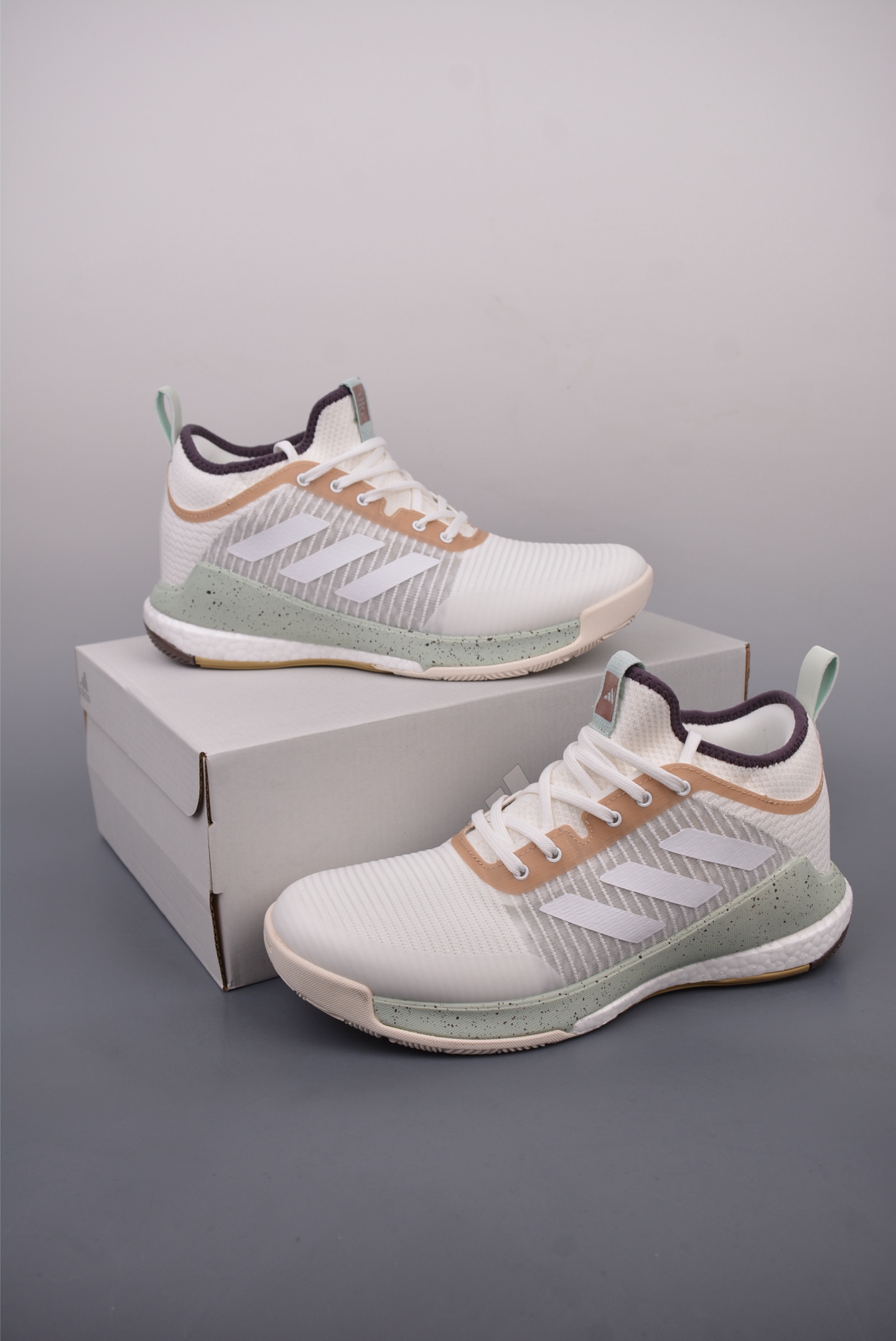 아디다스 크레이지플라이 상품 번호: GX1258