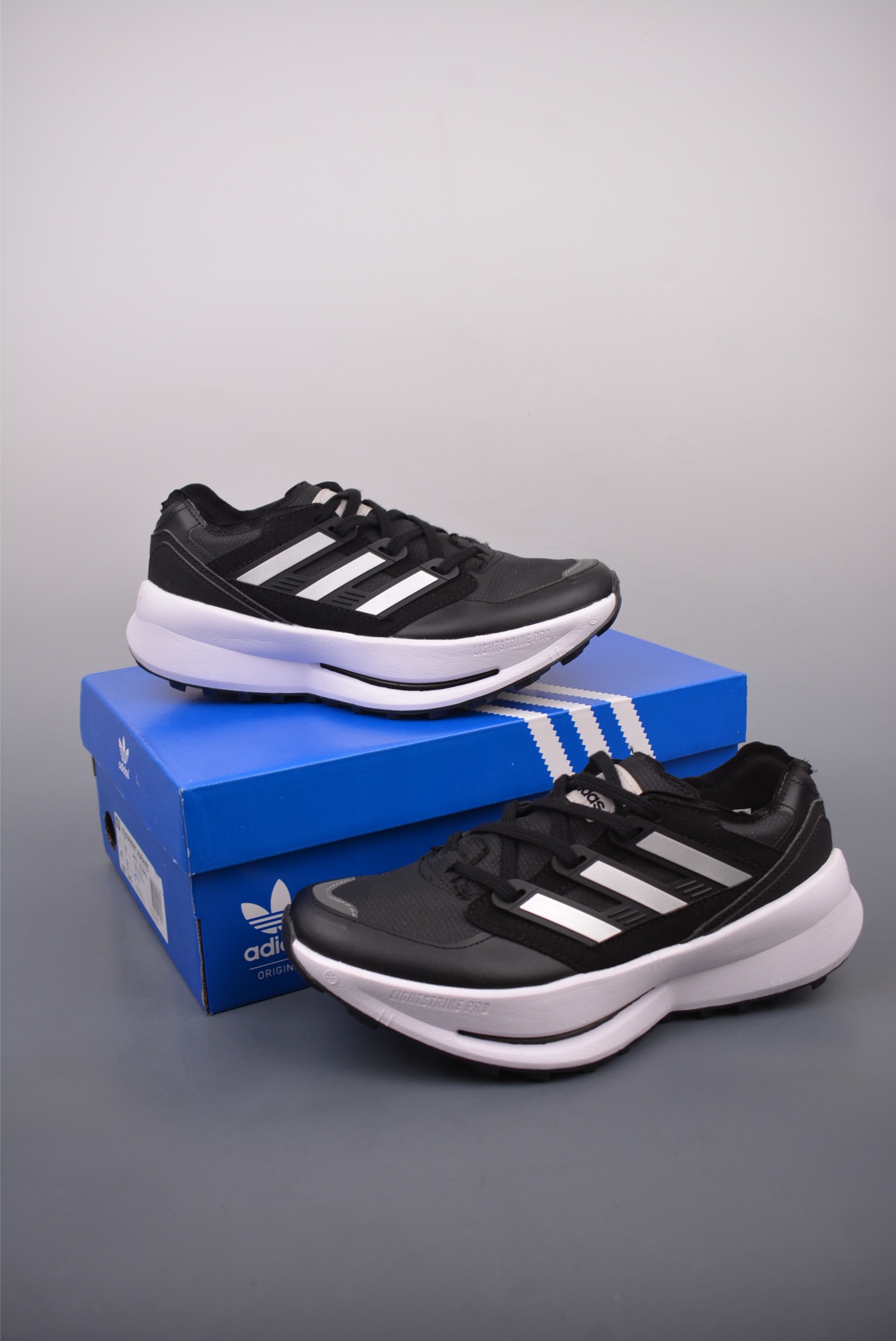 아디다스 아디다스 EQU 상품 번호: JH6113