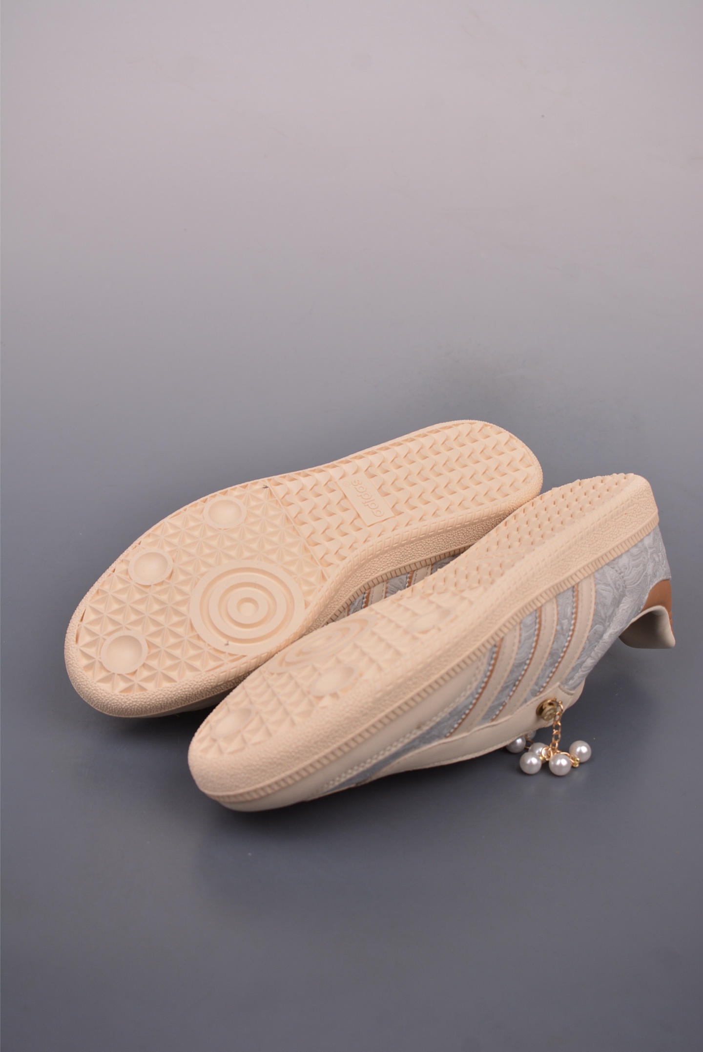 아디다스 삼바 OG 상품 번호: JQ2616