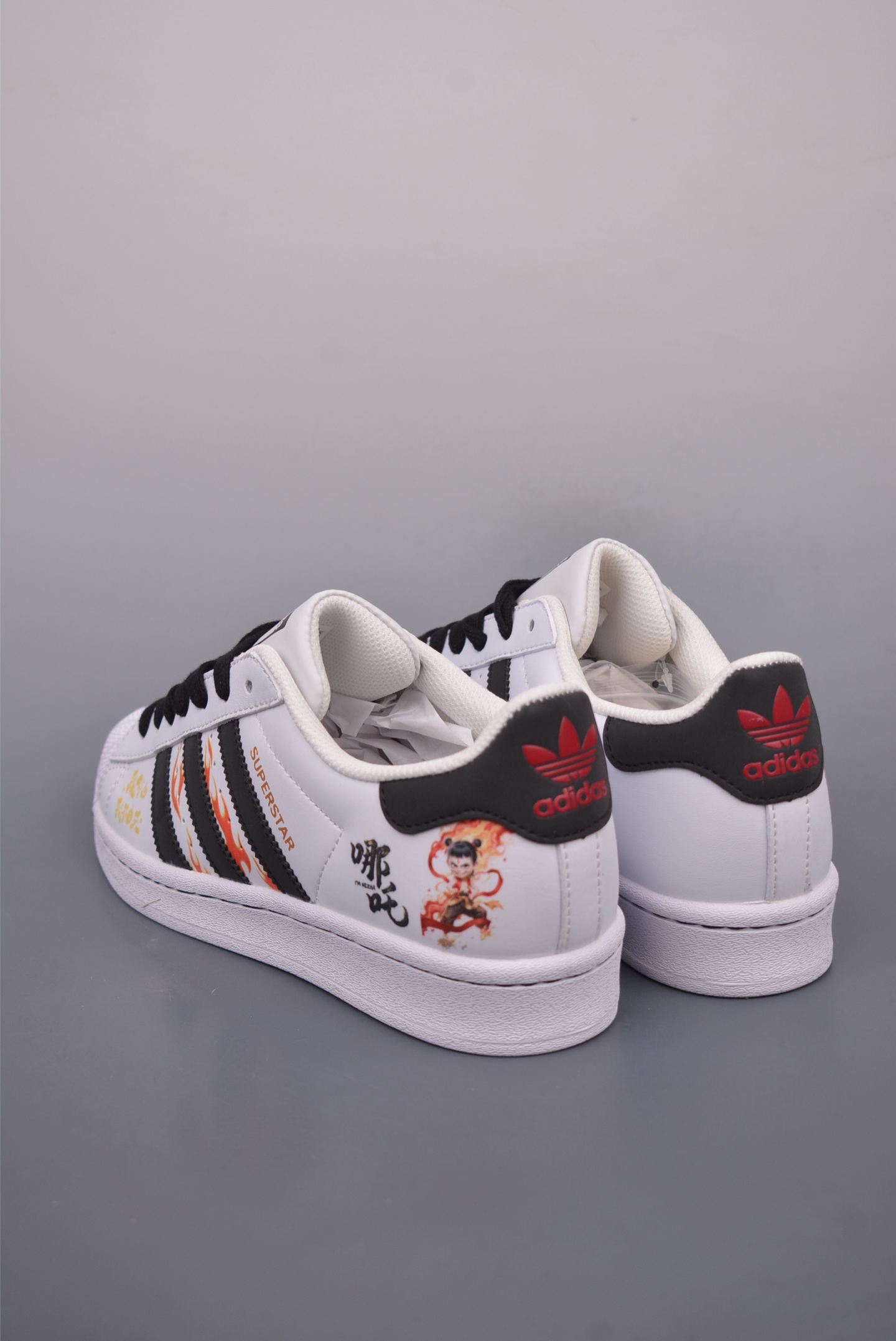 아디다스 오리지널 상품 번호: SD6801