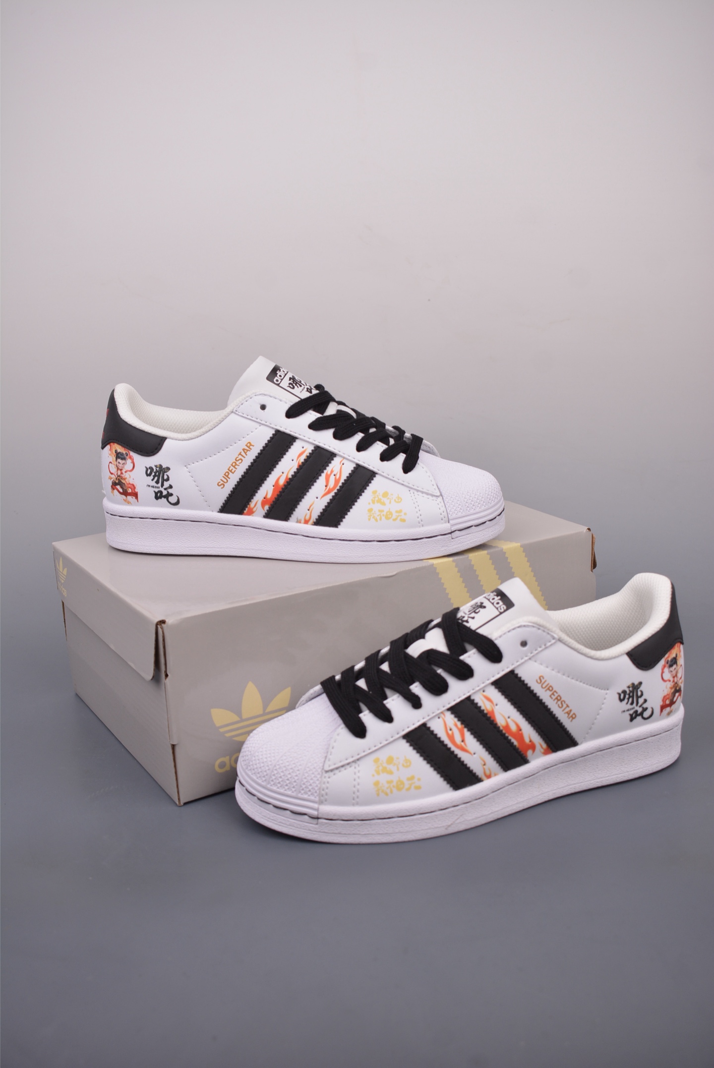 아디다스 오리지널 상품 번호: SD6801