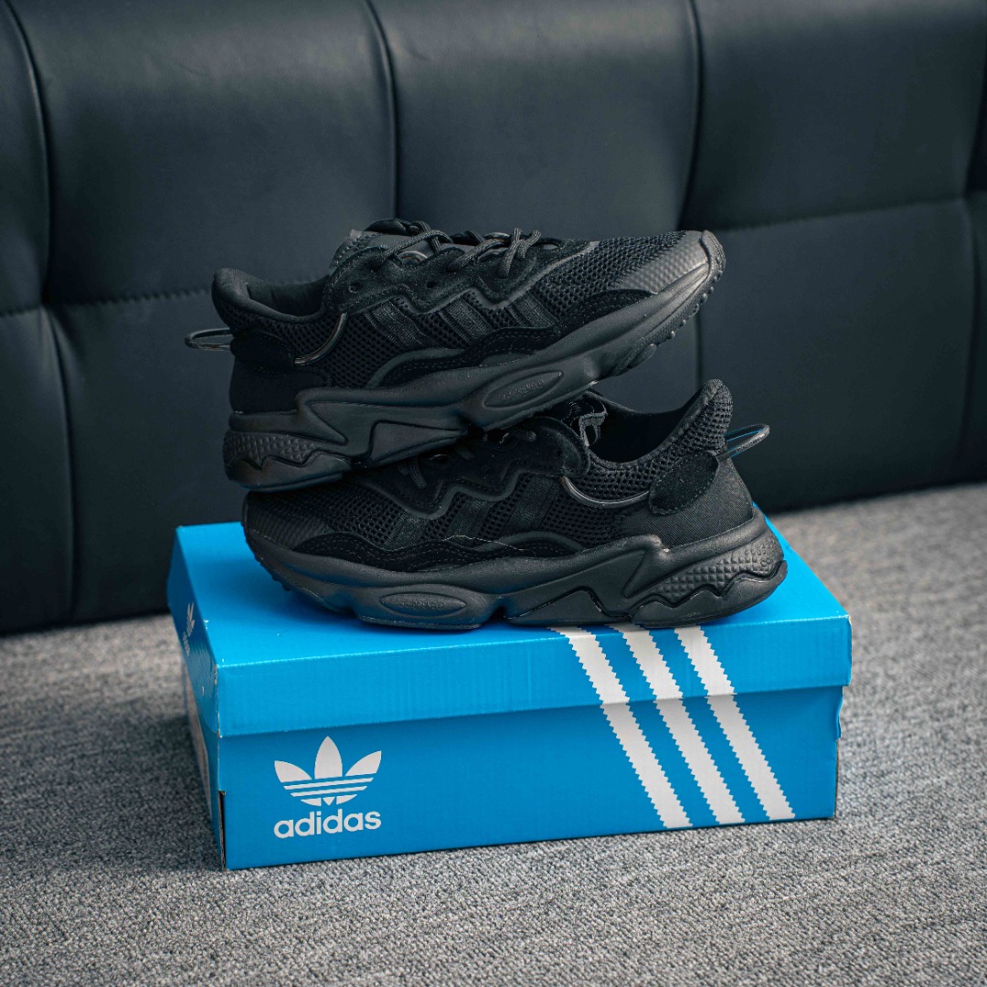 아디다스 오즈위고 튜브 시리즈 상품 번호: EE6999