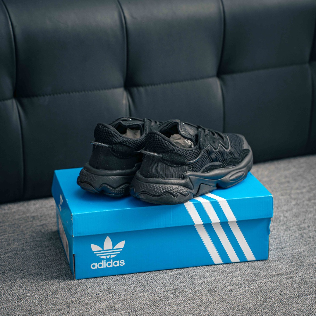 아디다스 오즈위고 튜브 시리즈 상품 번호: EE6999