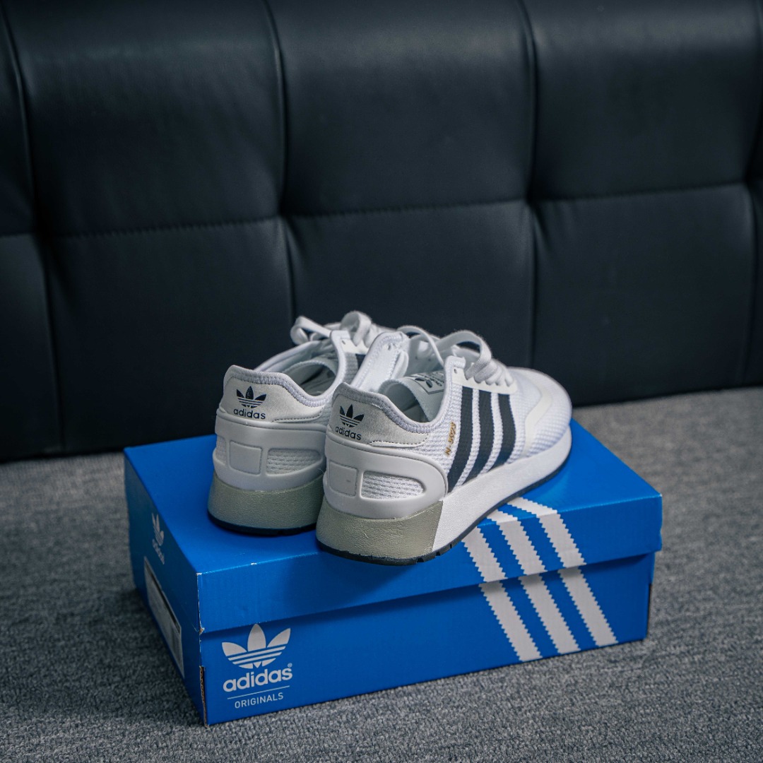 아디다스 N-5923 봄 상품 번호: AH2159