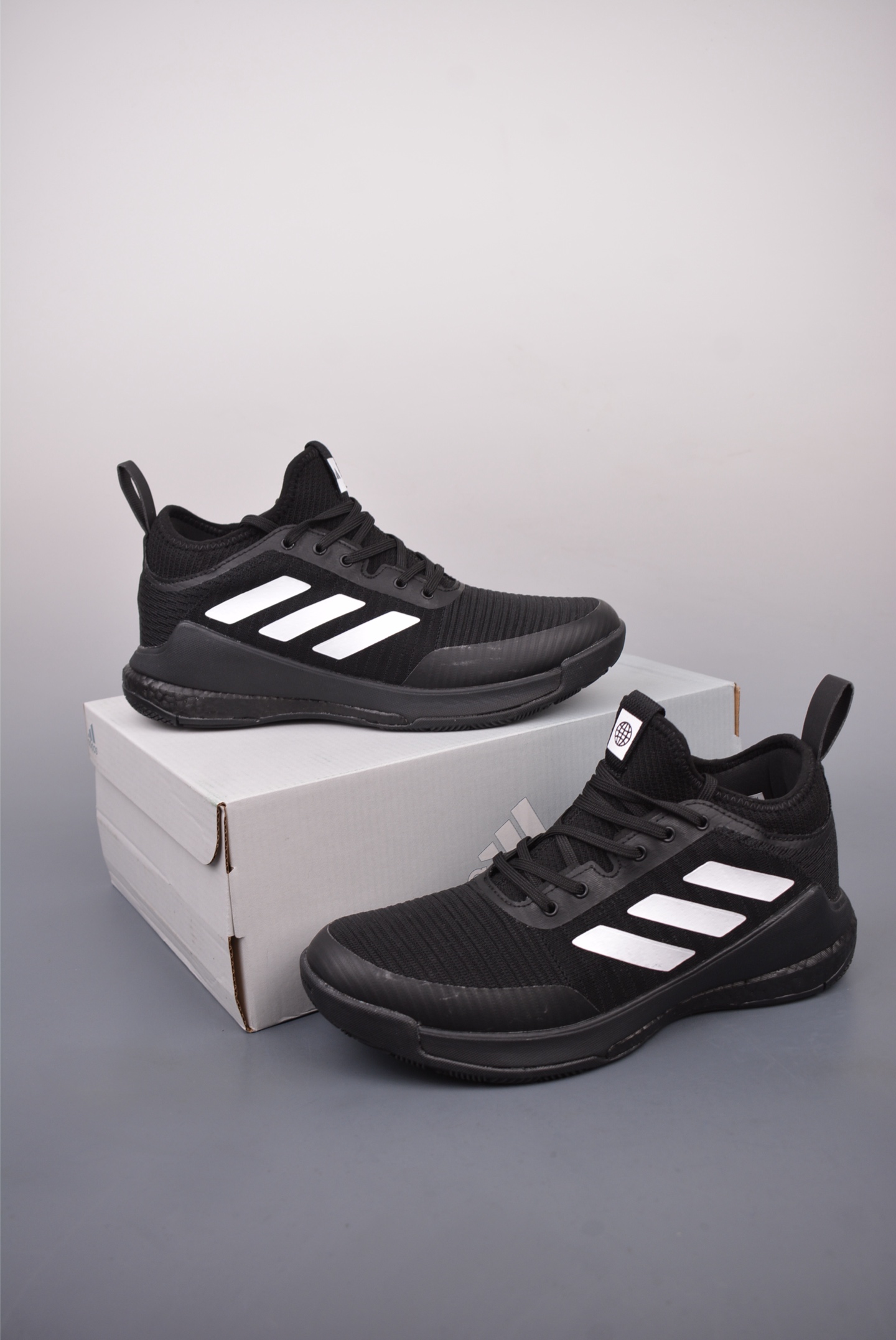 아디다스 크레이지플라이 상품 번호: HQ3490