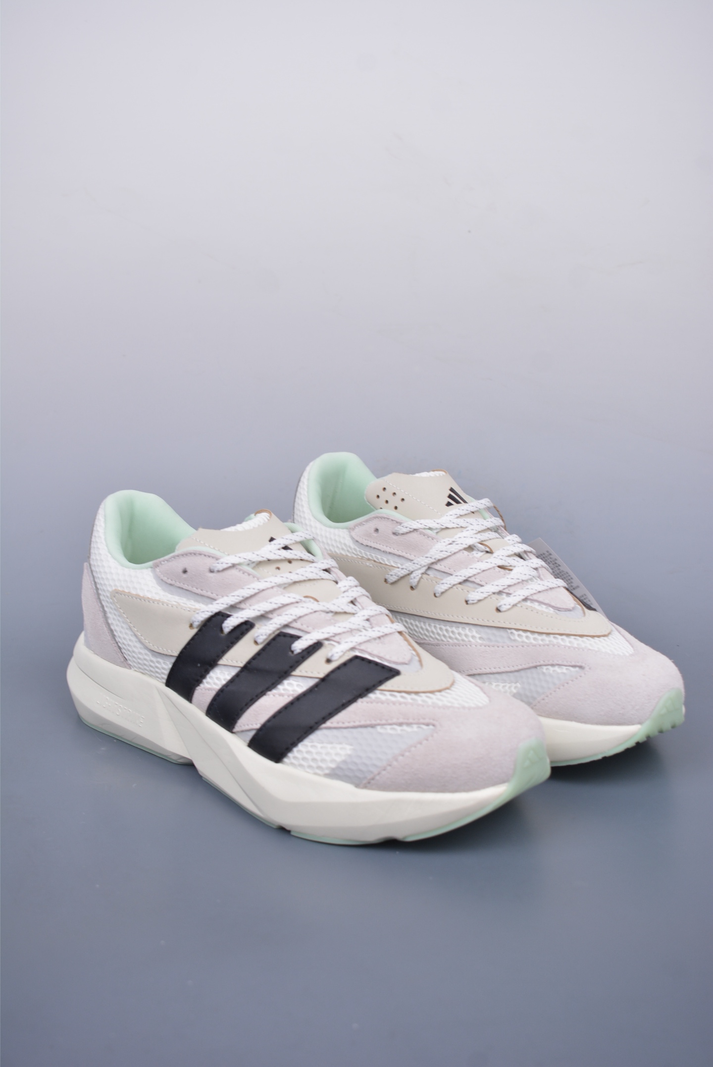 아디다스 라이트블라 상품 번호: JP8363