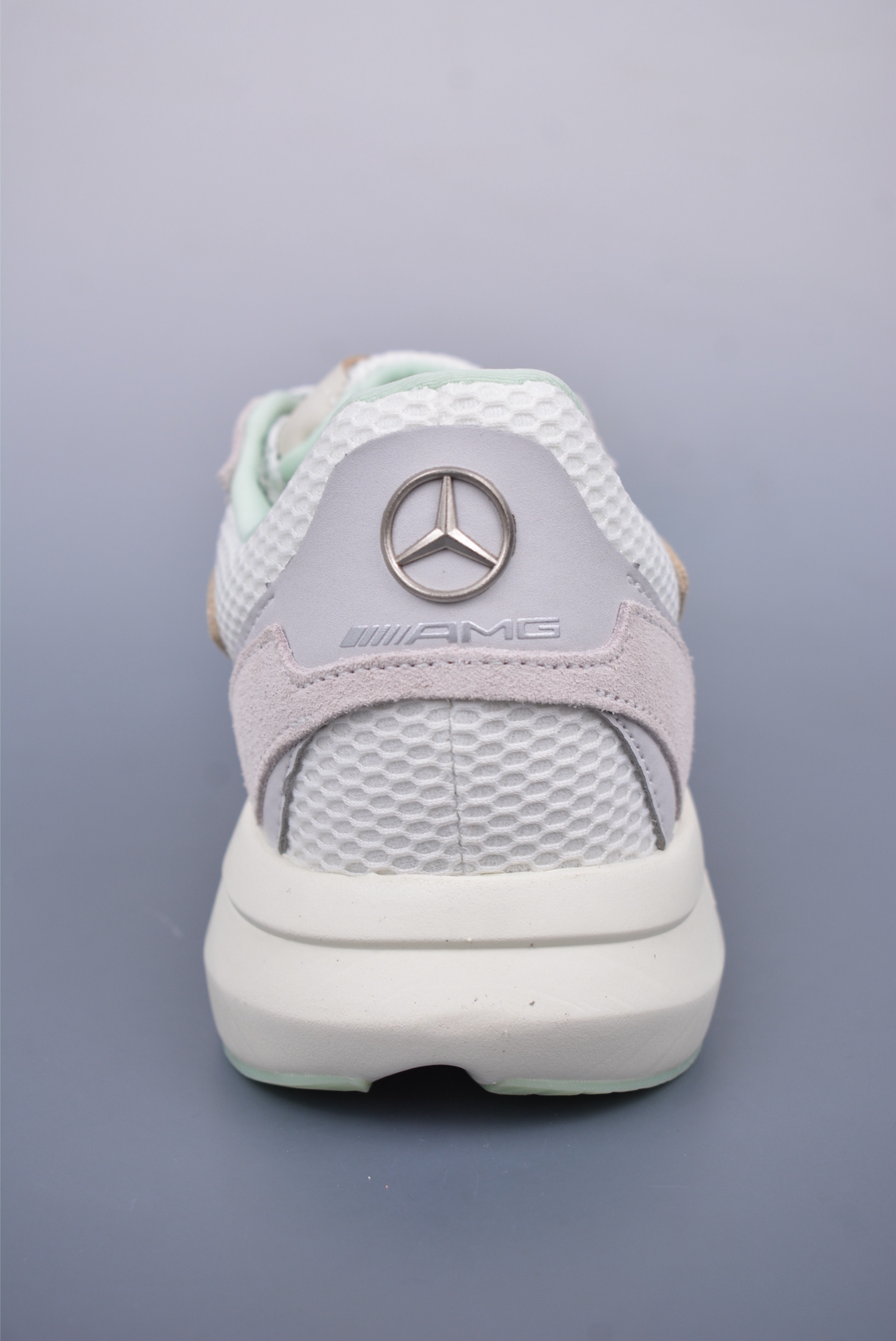 아디다스 라이트블라 상품 번호: JP8363