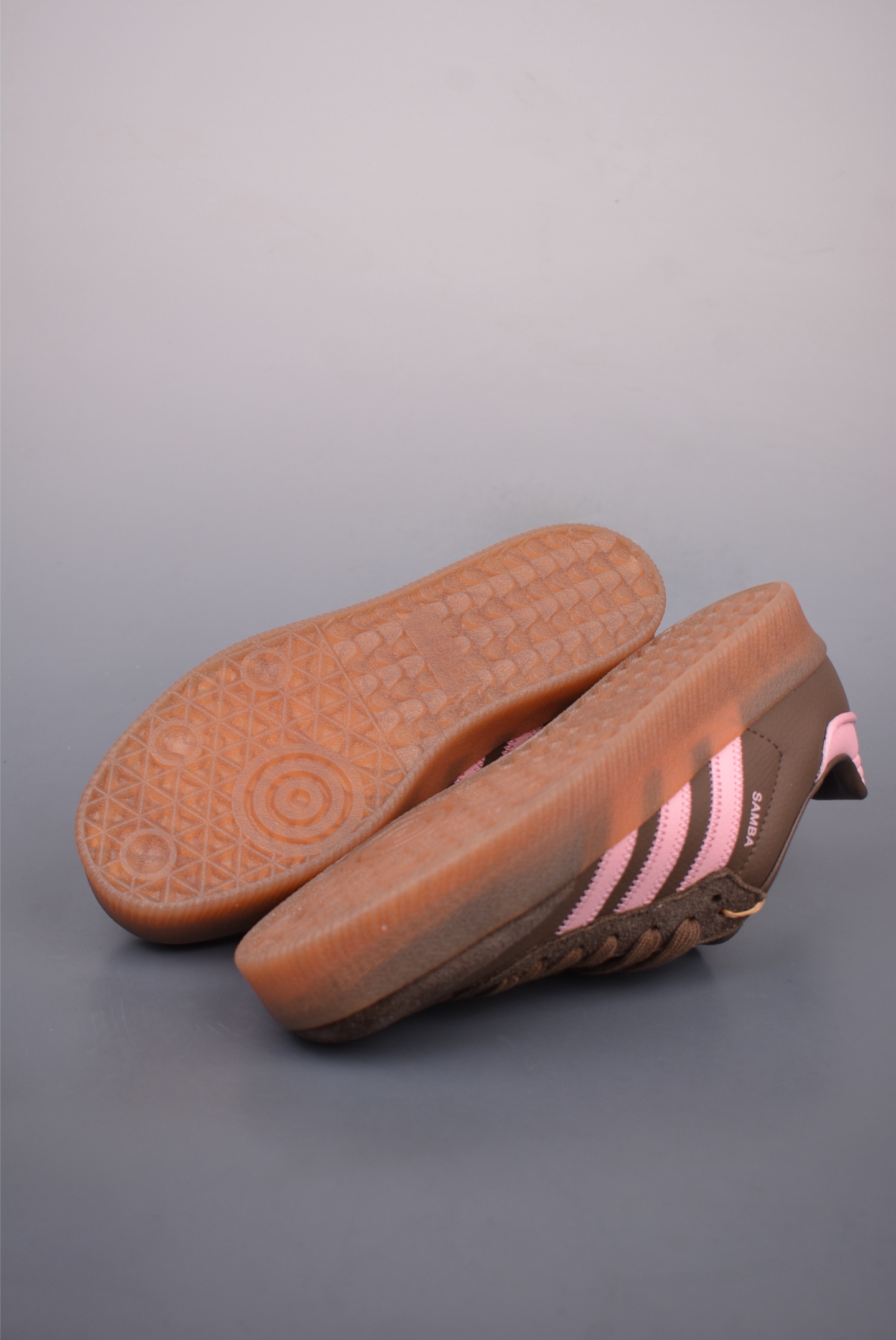 아디다스 클로버 삼바 상품 번호: JI2744