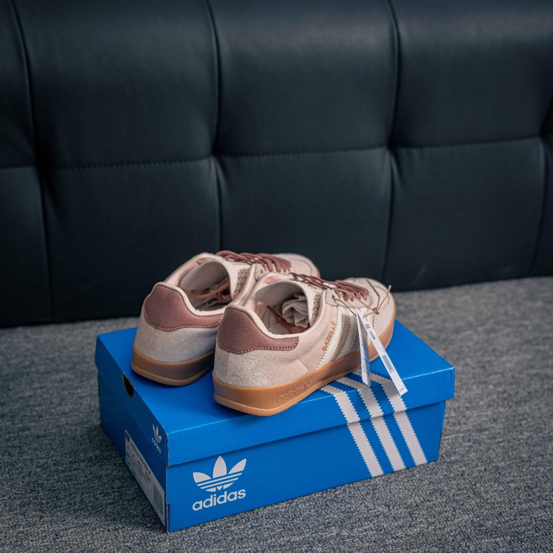 아디다스 오리지널 상품 번호: JR0232