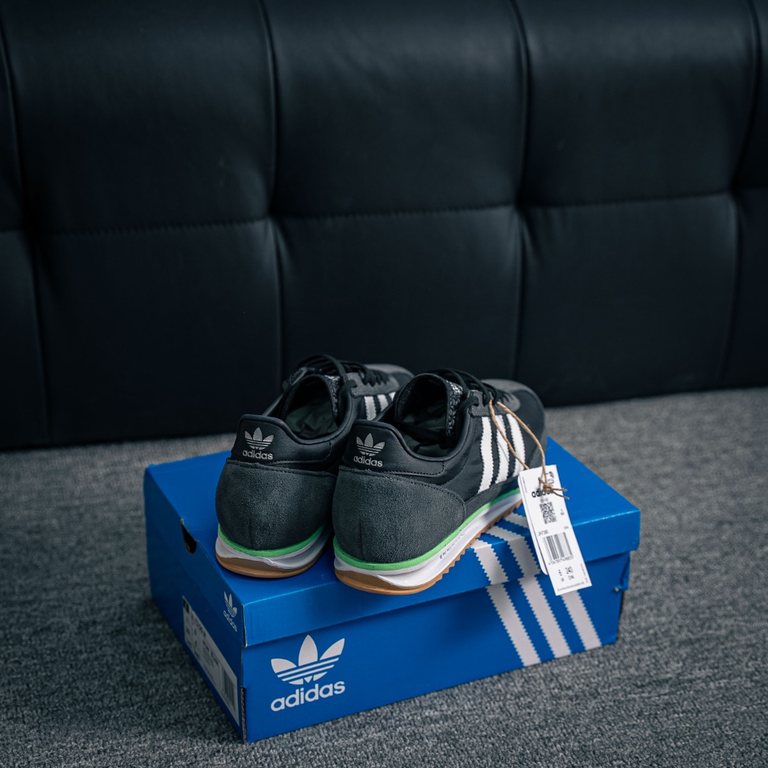 아디다스 오리지널 상품 번호: JH7390