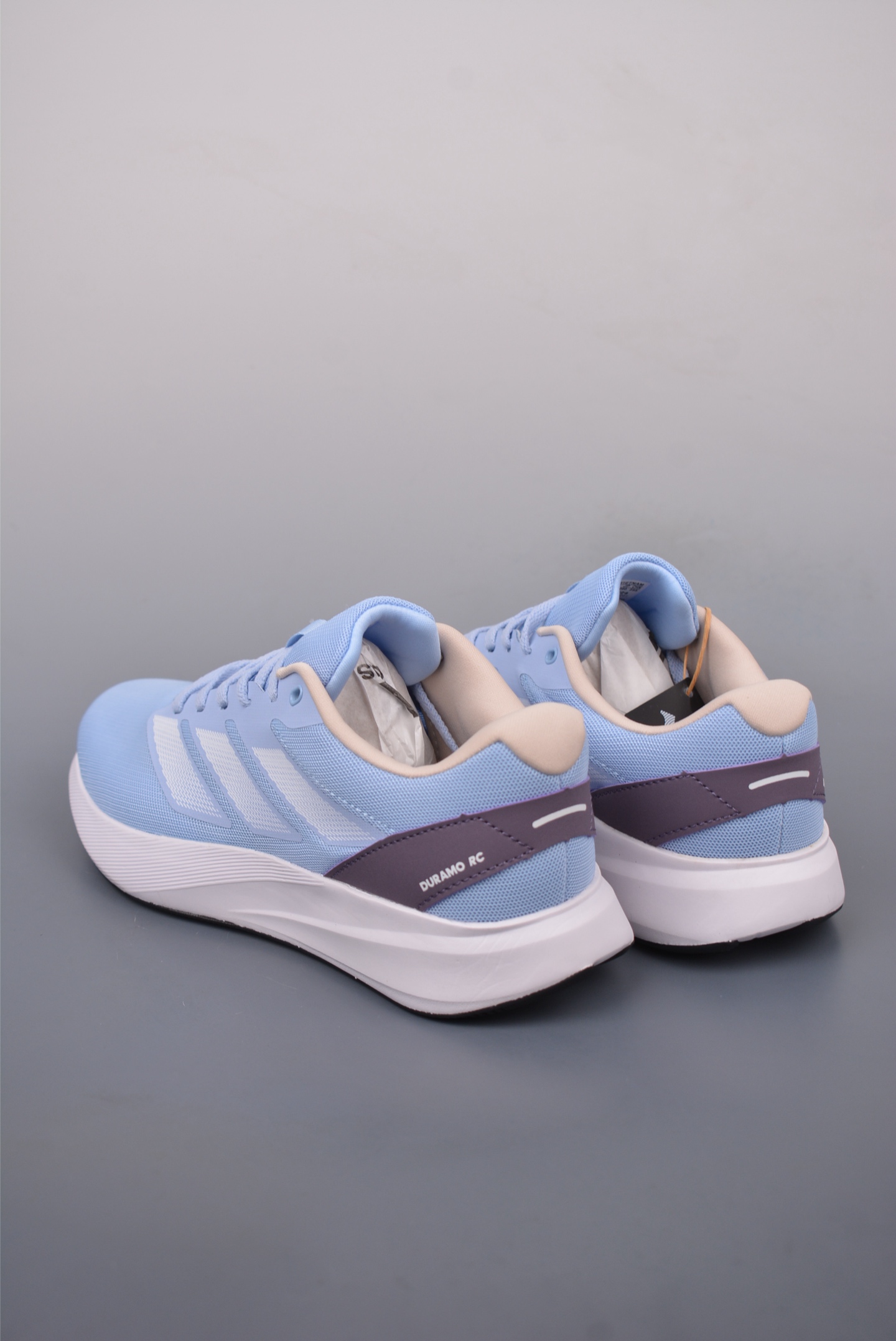 아디다스 듀라모 R 상품 번호: ID2708