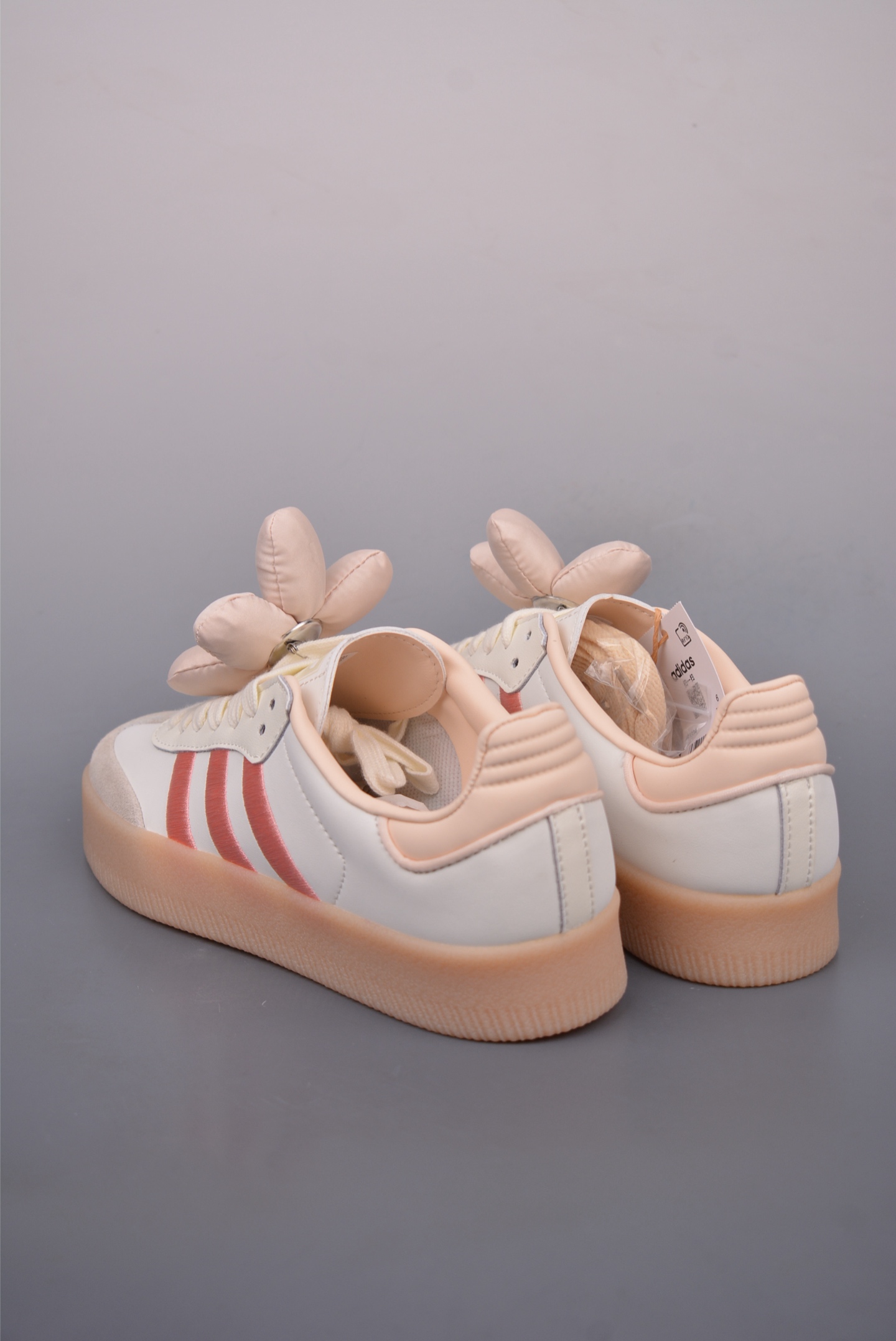 아디다스 클로버 삼바 상품 번호: JR3334