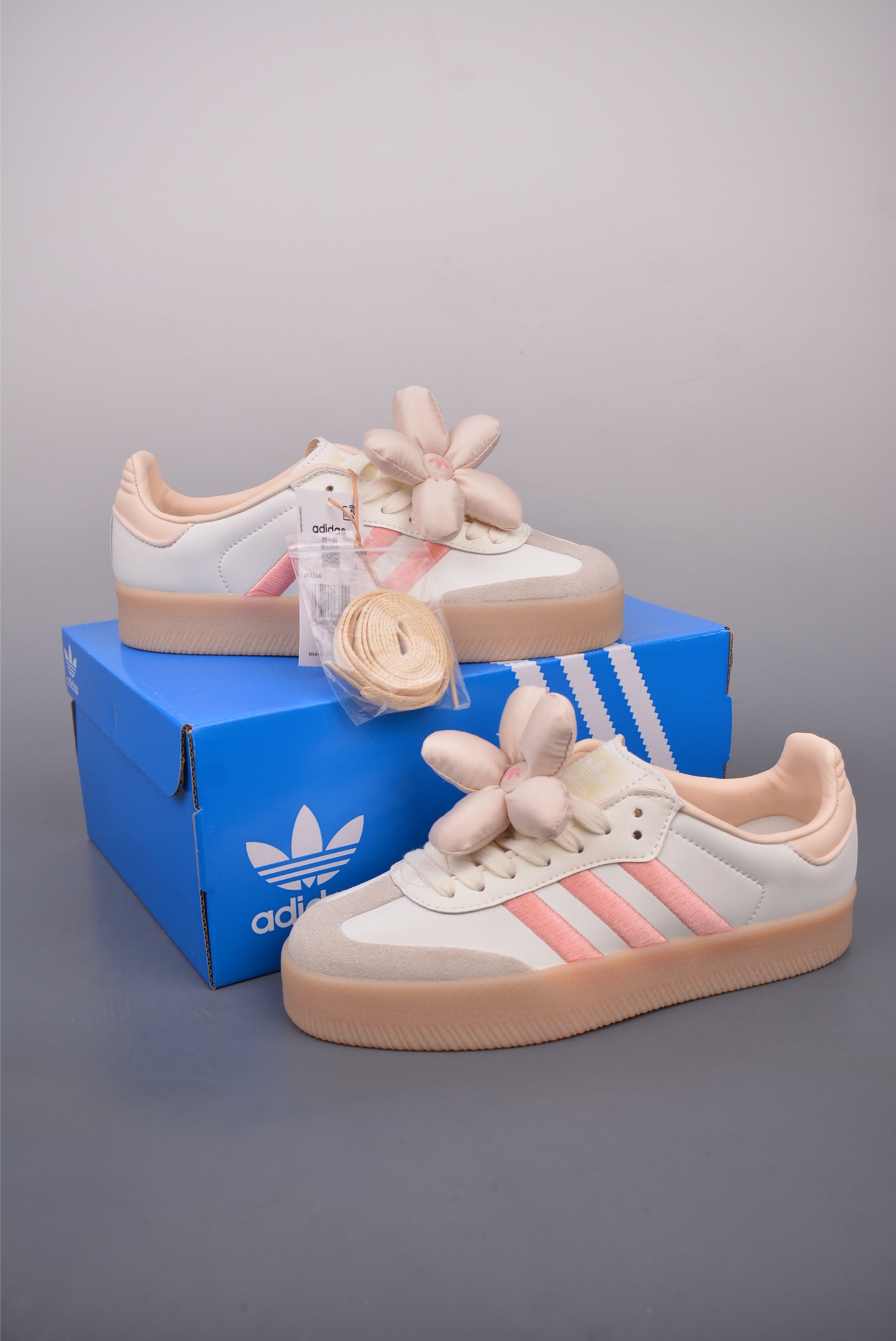 아디다스 클로버 삼바 상품 번호: JR3334