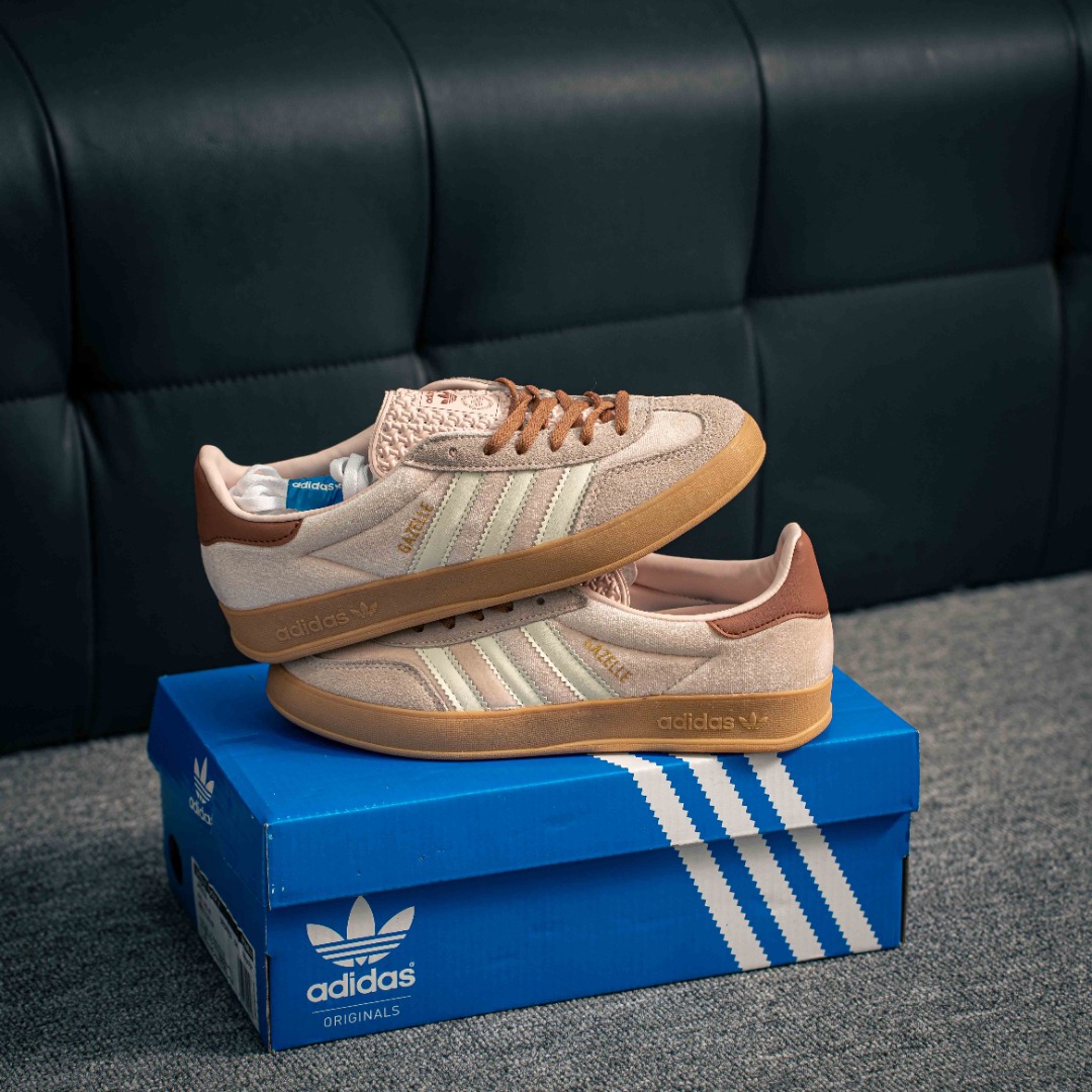 아디다스 오리지널 상품 번호: JR0232