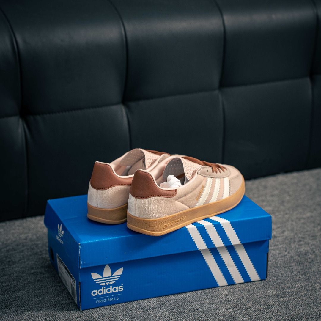 아디다스 오리지널 상품 번호: JR0232