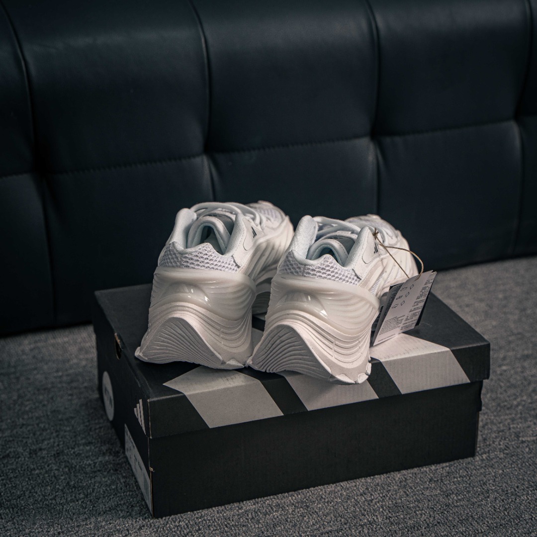 아디다스 XLG MTW 시리즈 상품 번호: JR5889