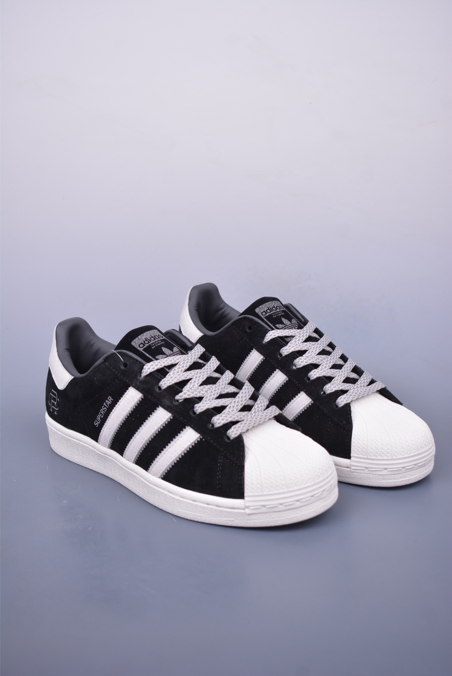 아디다스 오리지널 상품 번호: BS0912