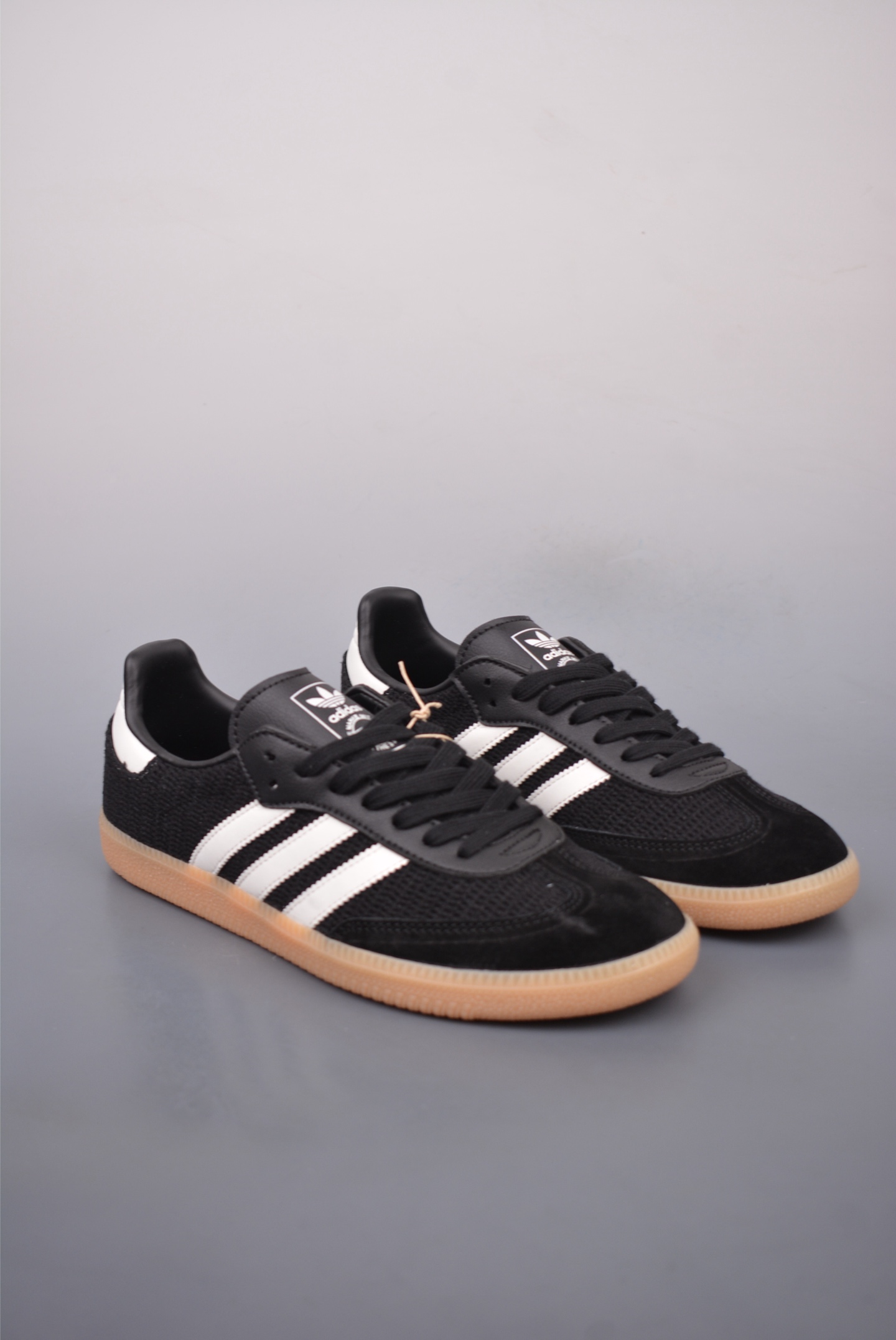 아디다스 클로버 삼바 상품 번호: JQ5141