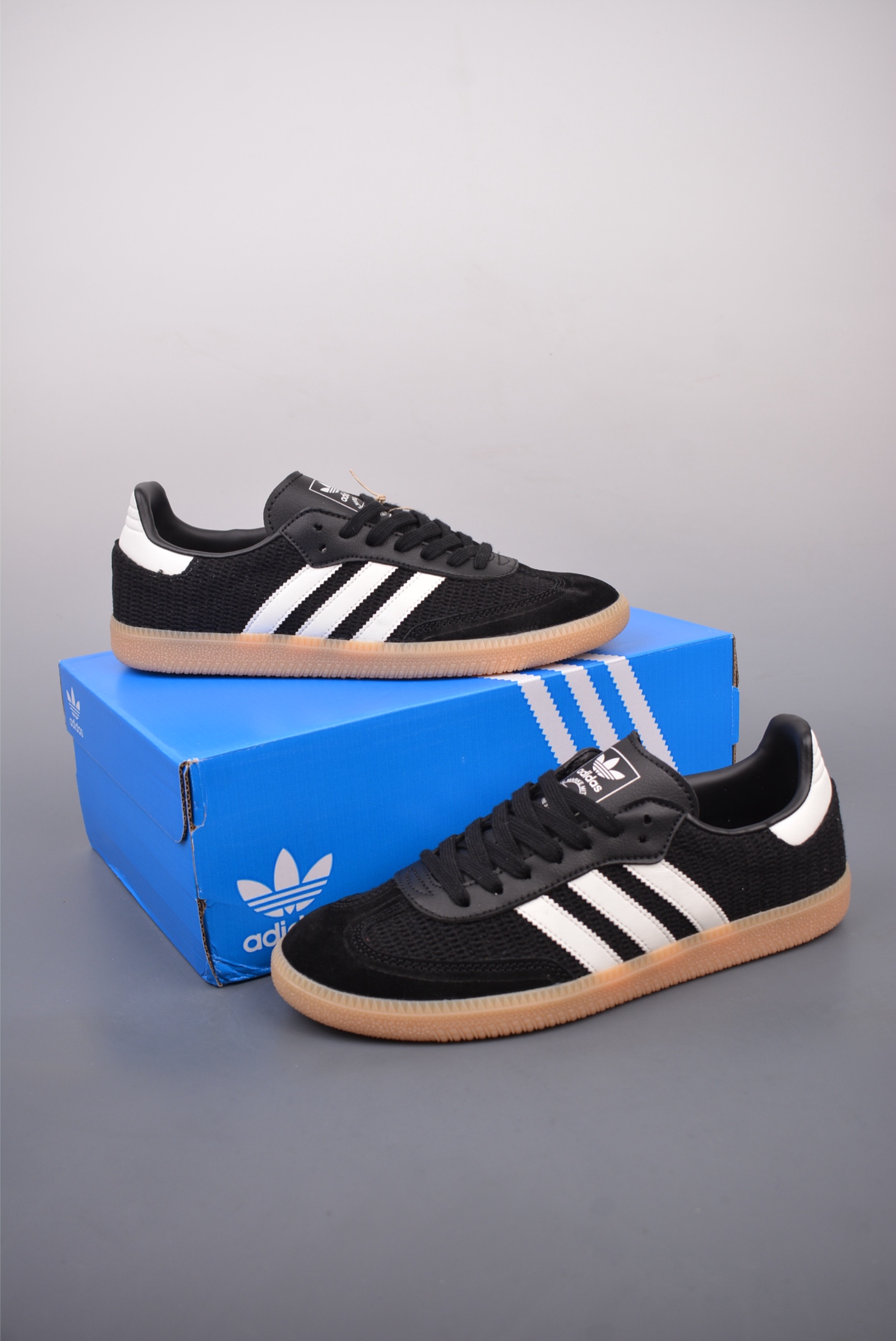 아디다스 클로버 삼바 상품 번호: JQ5141