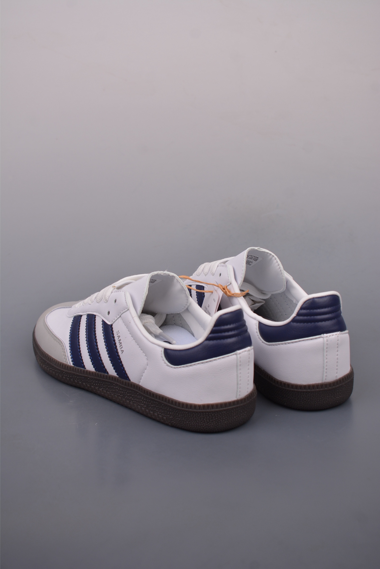 아디다스 클로버 삼바 상품 번호: JH5688