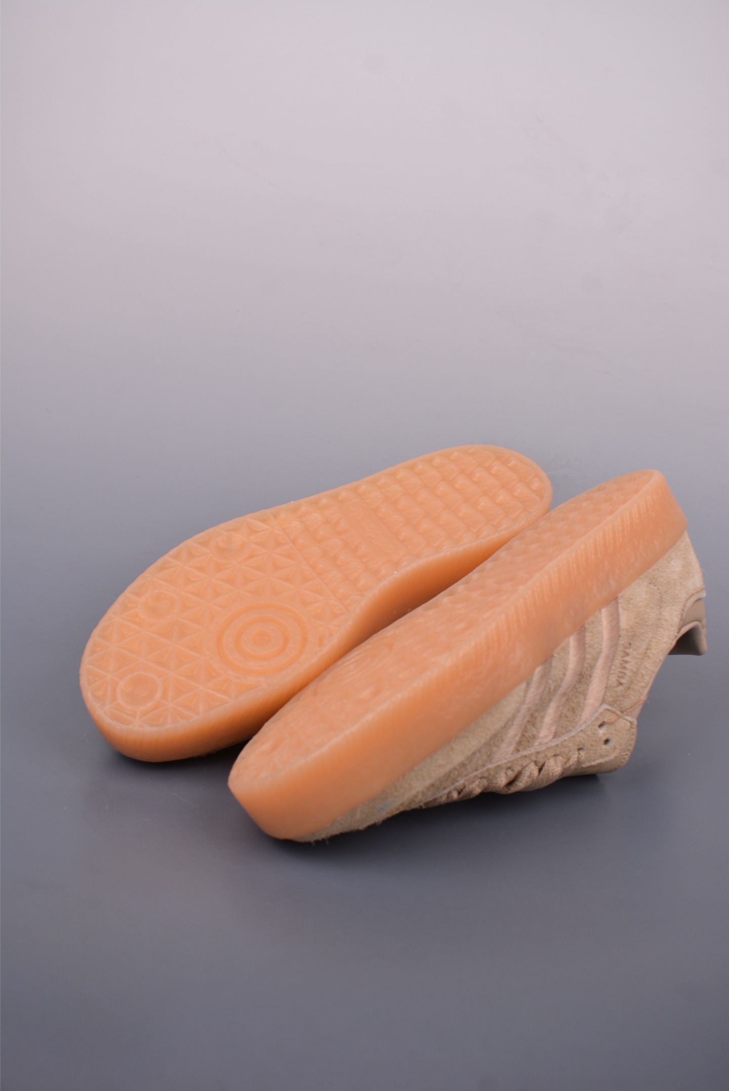 아디다스 클로버 삼바 상품 번호: JQ0254