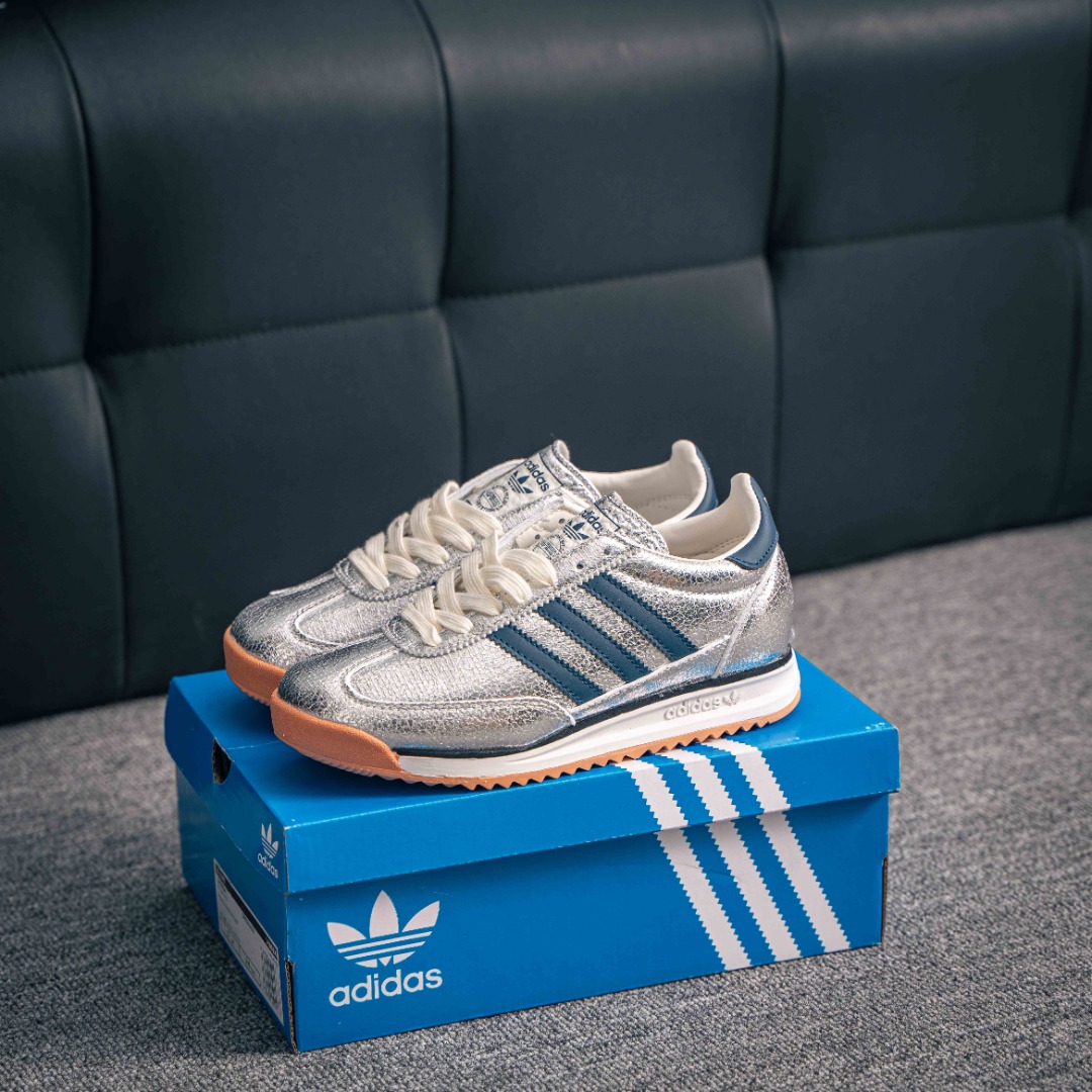 아디다스 오리지널 상품 번호: JH8654