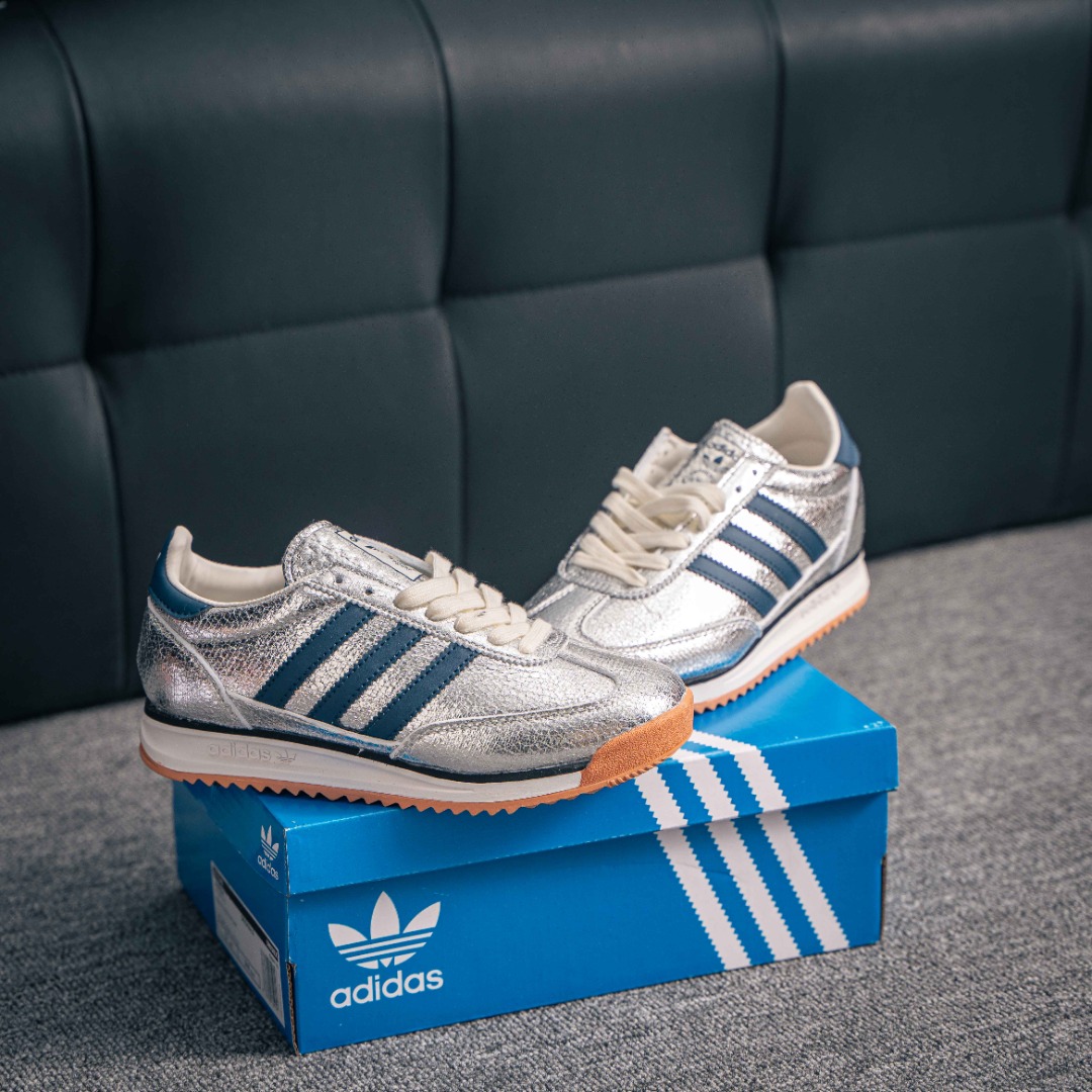 아디다스 오리지널 상품 번호: JH8654