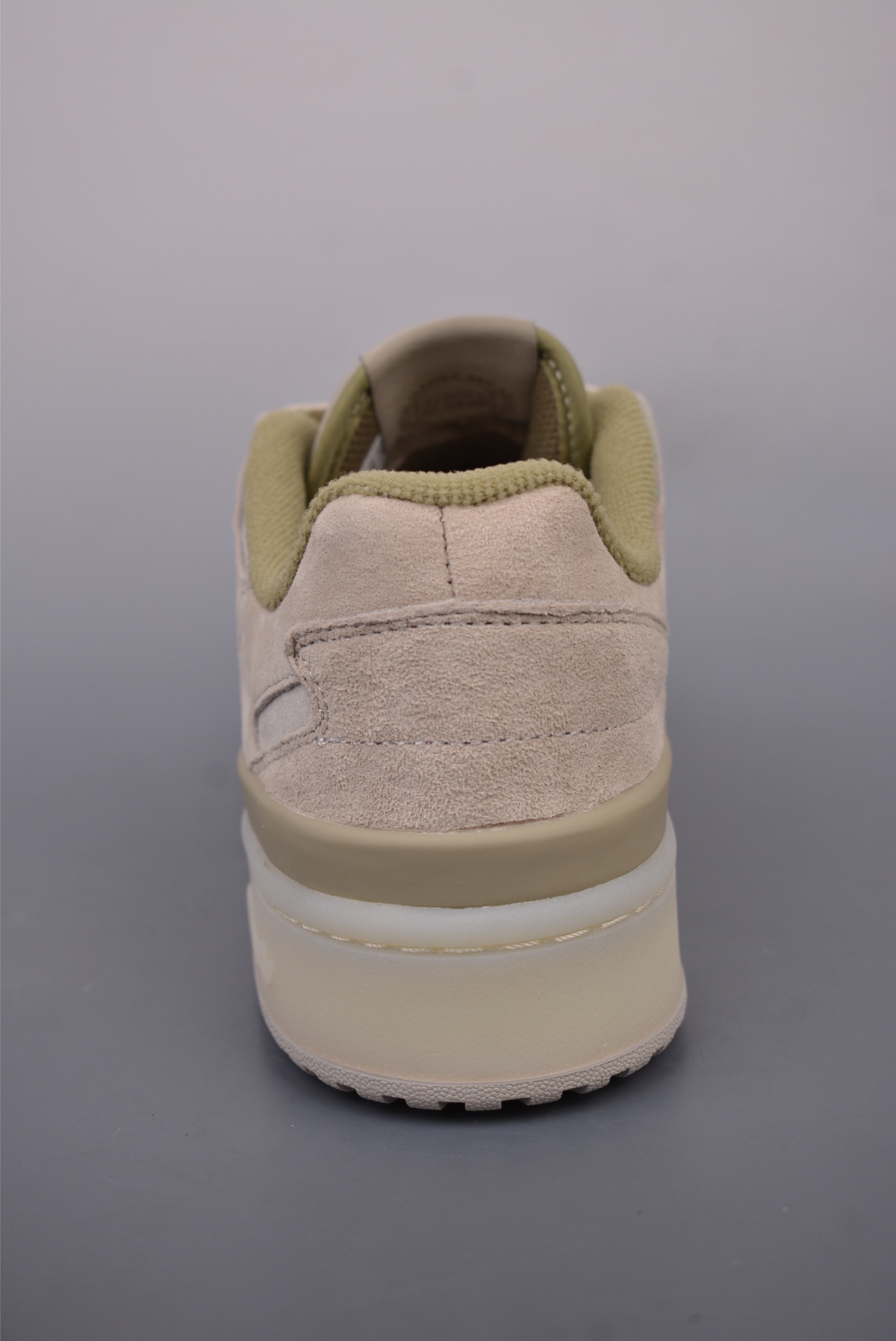 상품 번호: JQ9144