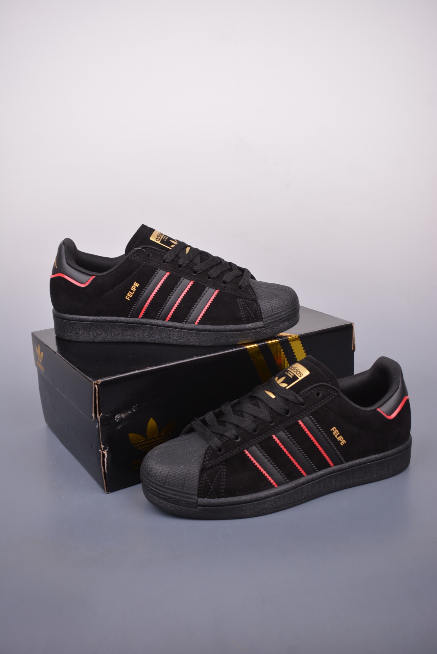 아디다스 슈퍼스타 상품 번호: JR7831