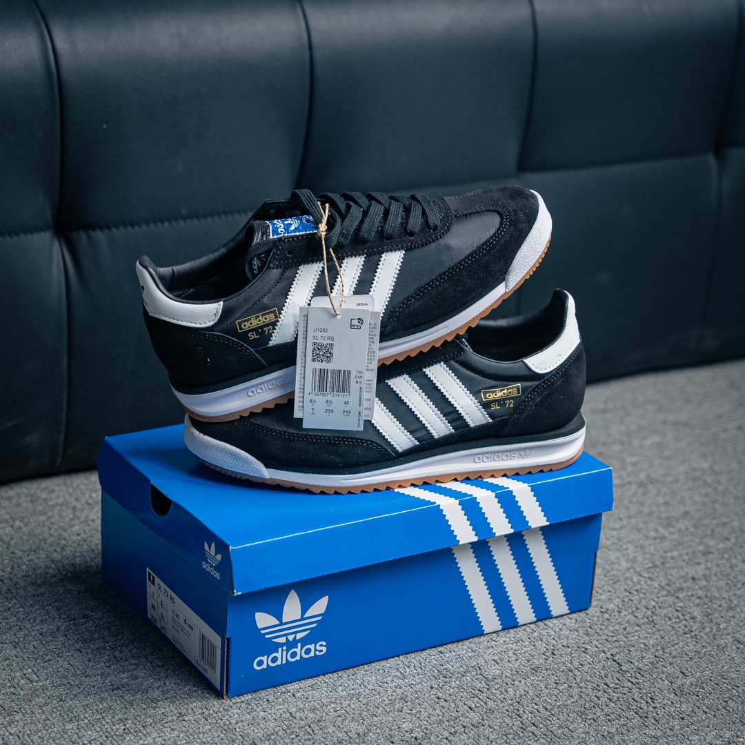 아디다스 오리지널 상품 번호: JI1282