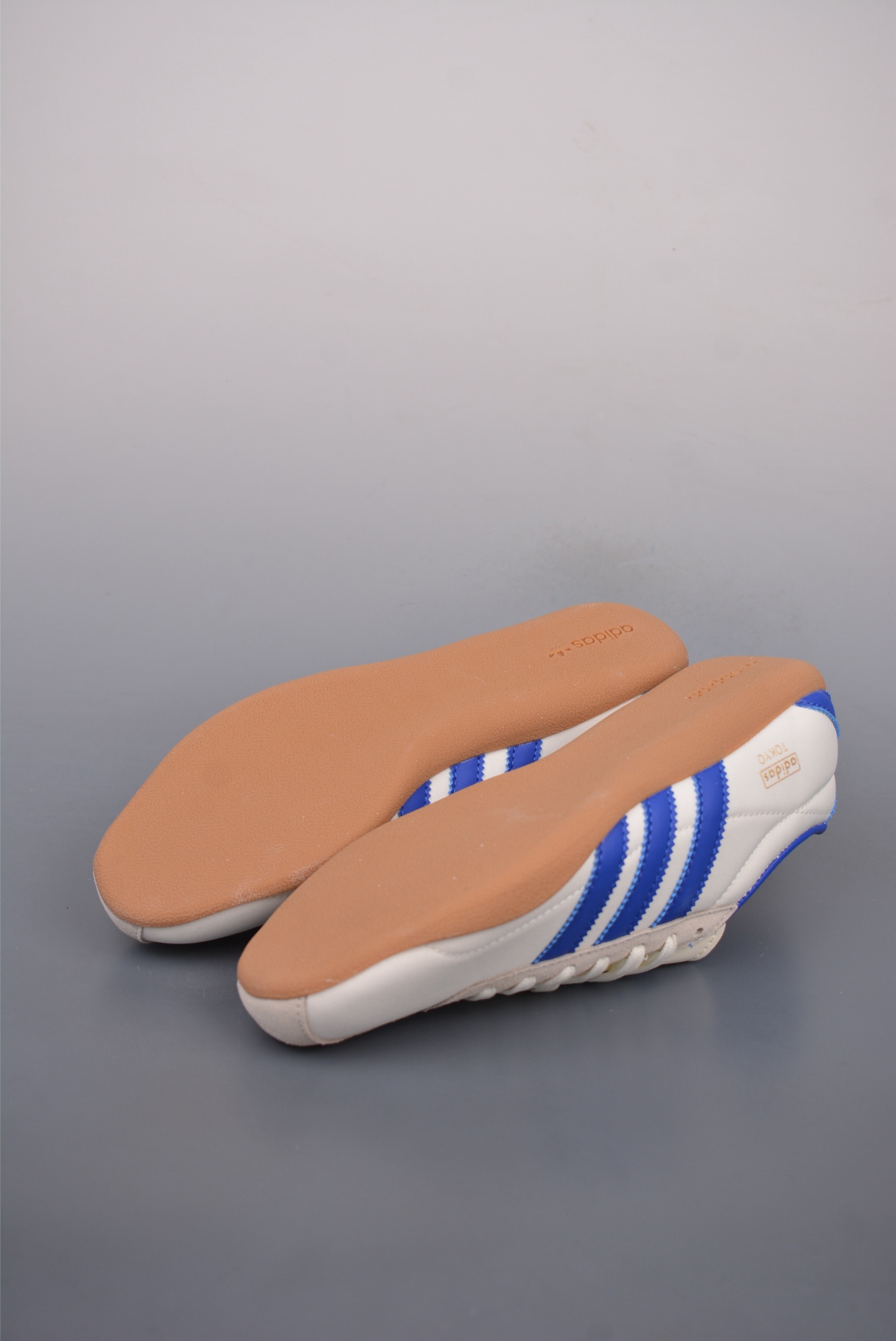 아디다스 아디다스 오리지널 상품 번호: JP9704