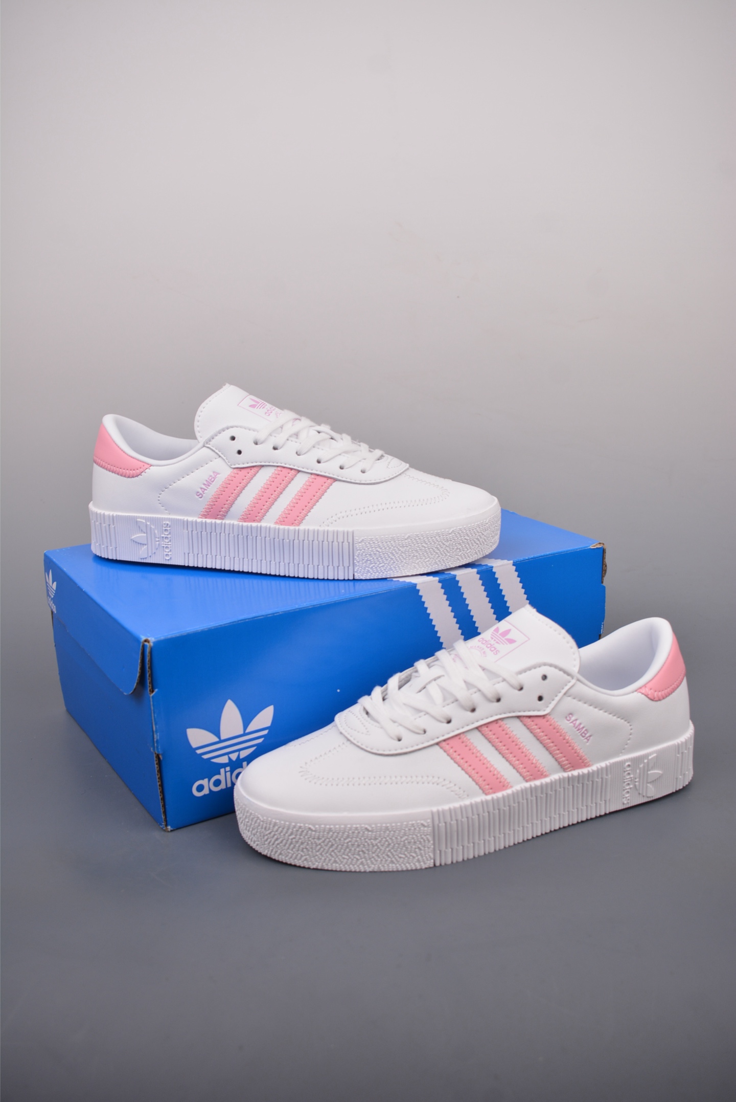 아디다스 클로버 삼바 상품 번호: FU7456