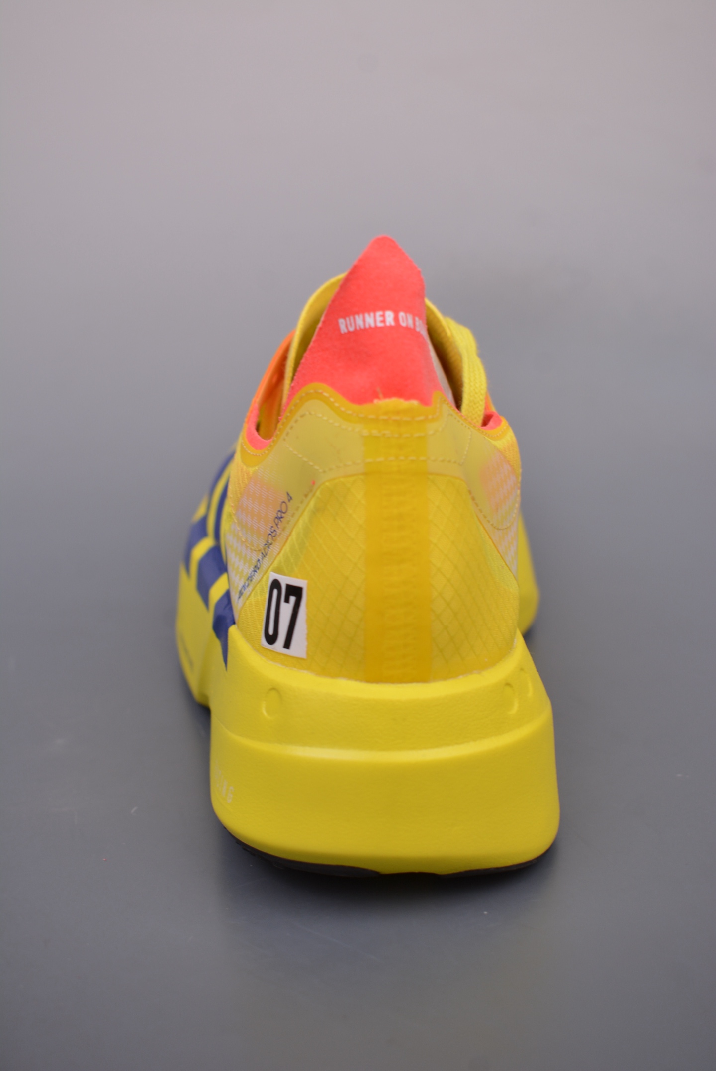 아디다스 아디제로 제품 번호: JR6373