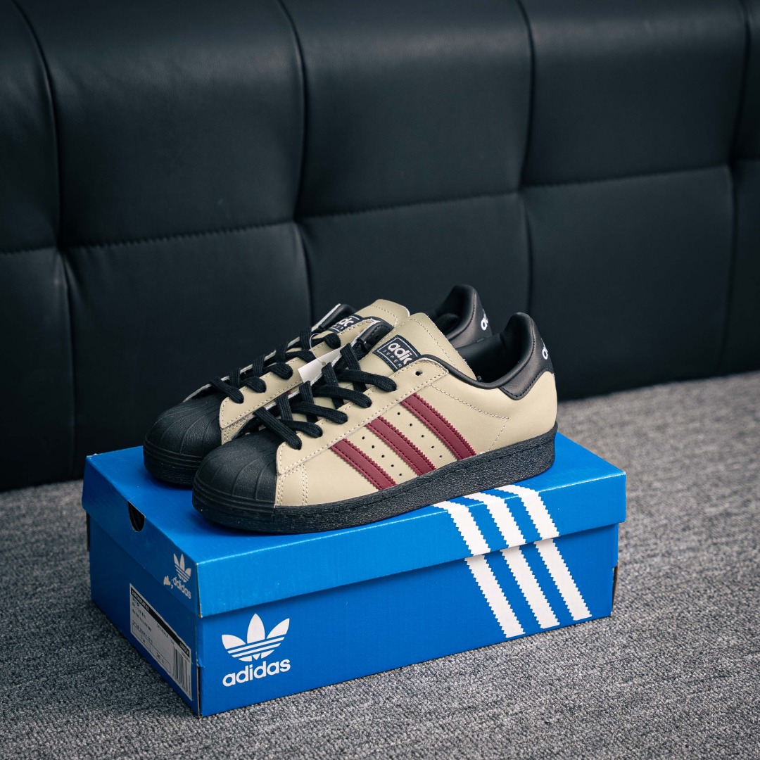 아디다스 아디다스 샴록 O 상품 번호: IF6188