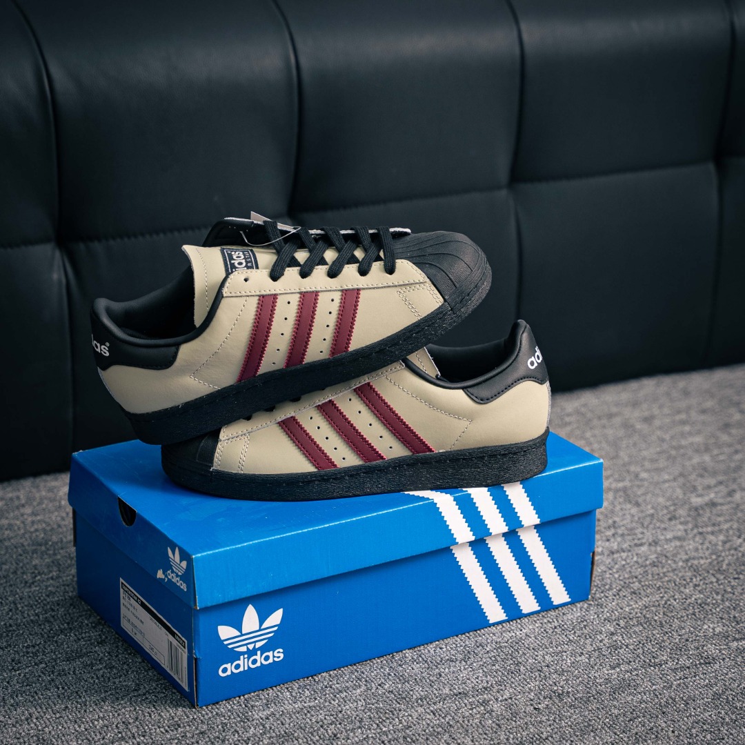 아디다스 아디다스 샴록 O 상품 번호: IF6188