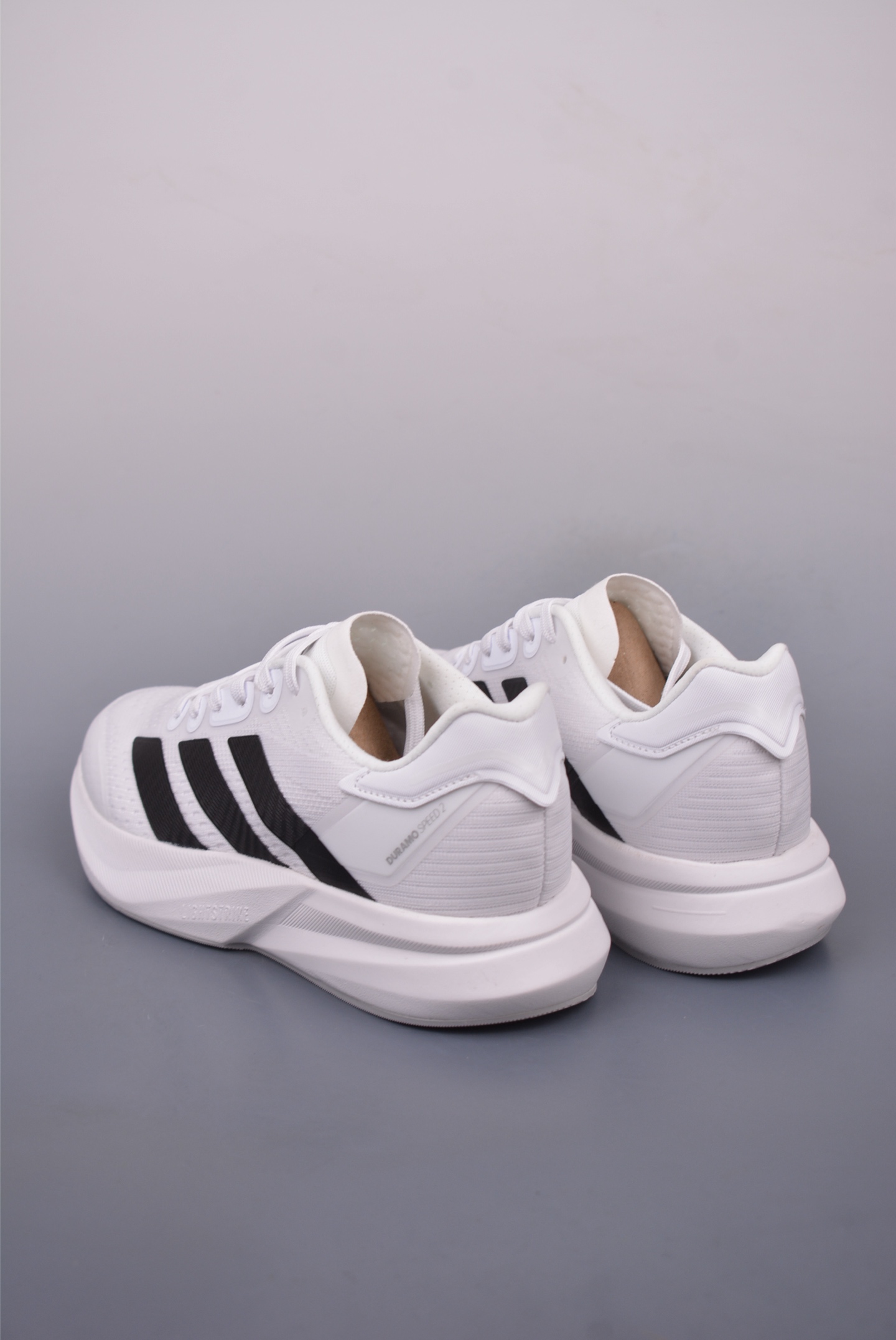 아디다스 듀라모 S 상품 번호: IH8206