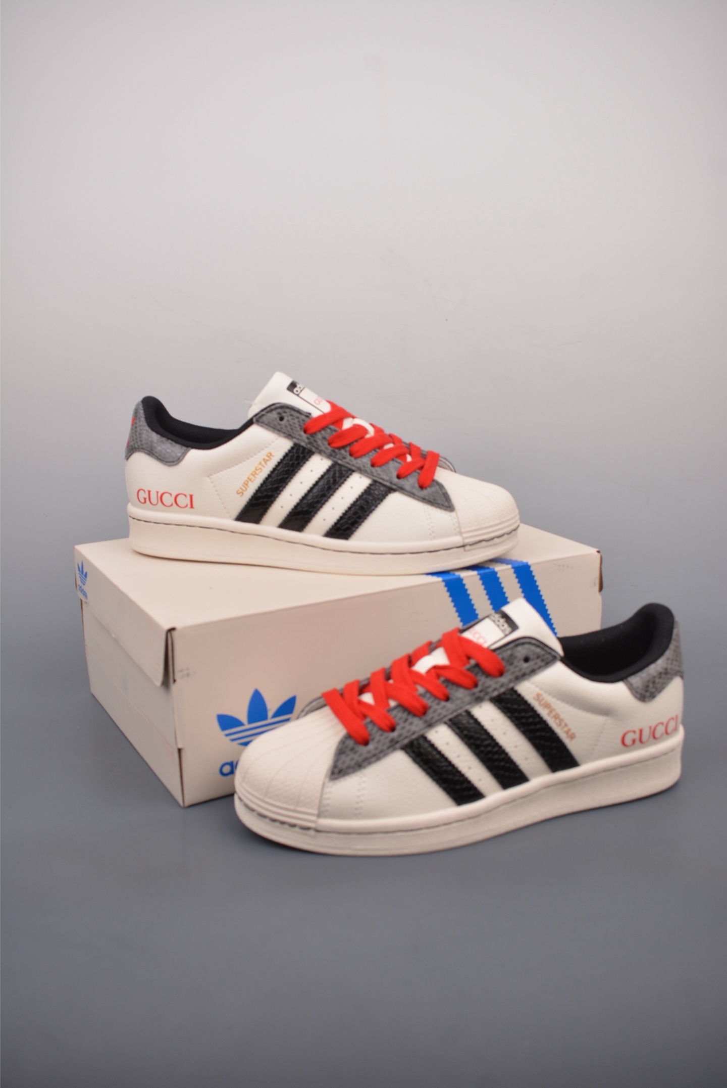 아디다스 오리지널 상품 번호: BZ2523