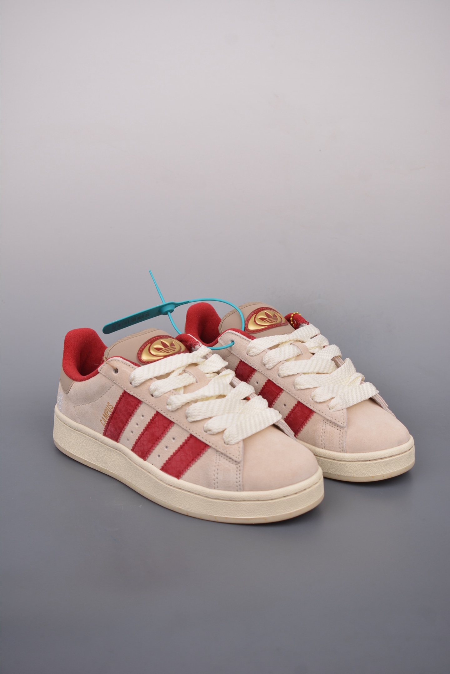 아디다스 오리지널 상품 번호: JR0093