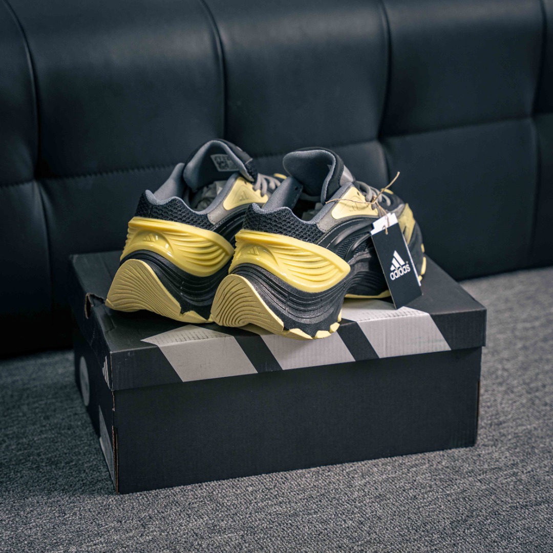 아디다스 XLG MTW 시리즈 상품 번호: JR6391