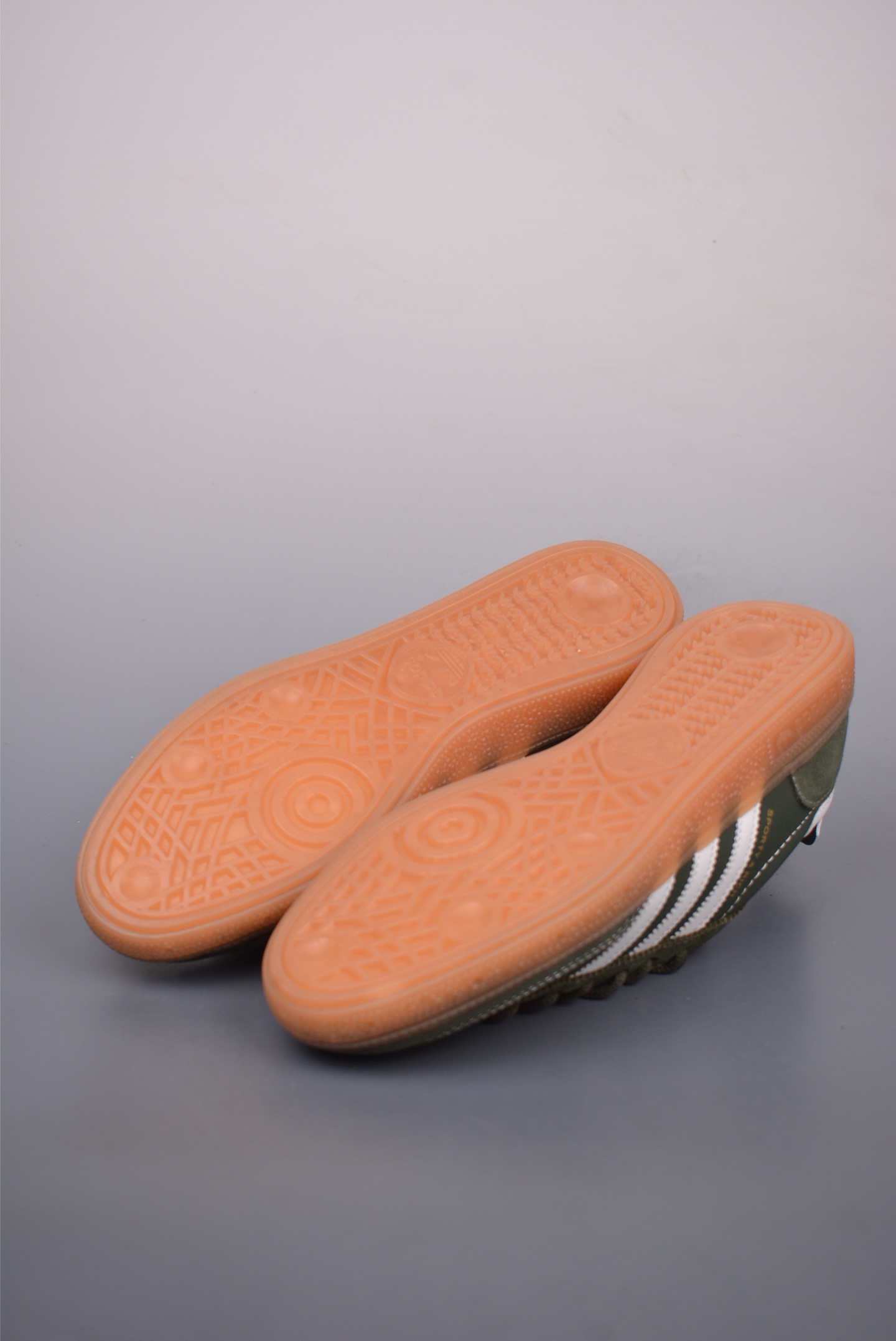 아디다스 핸드볼 상품 번호: JP7067