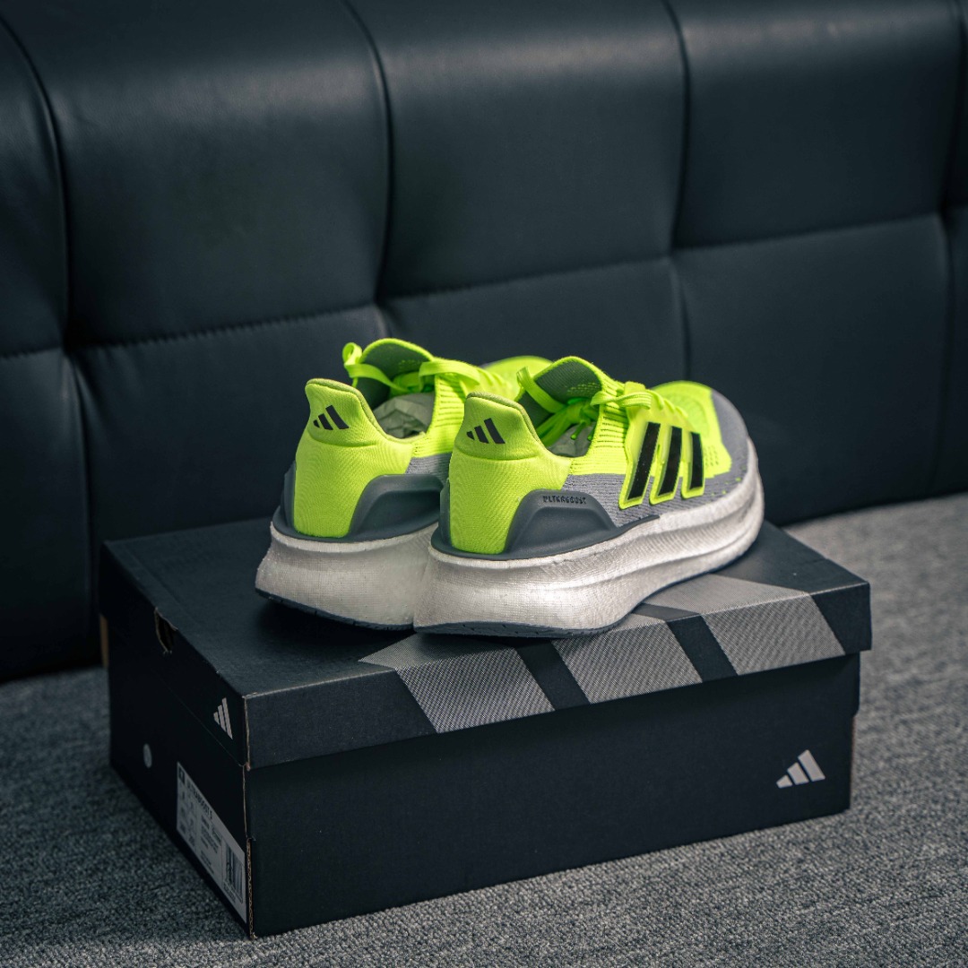 아디다스 아디다스 울트라 상품 번호: ID8819