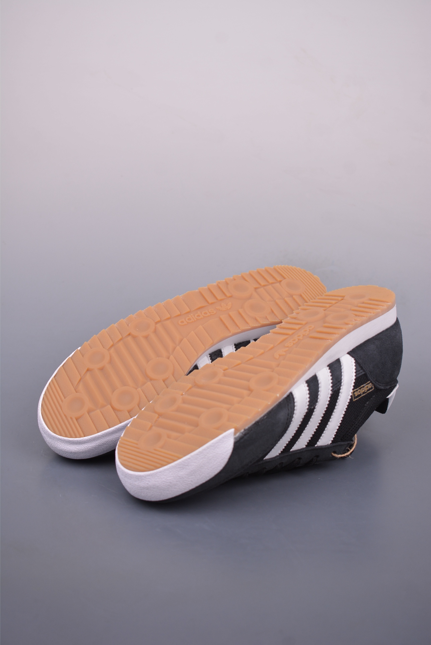 아디다스 오리지널 상품 번호: IH1324