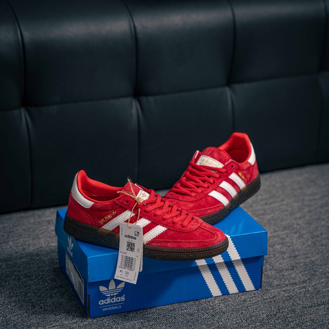 아디다스 아디다스 오리지널 상품 번호: FV1227