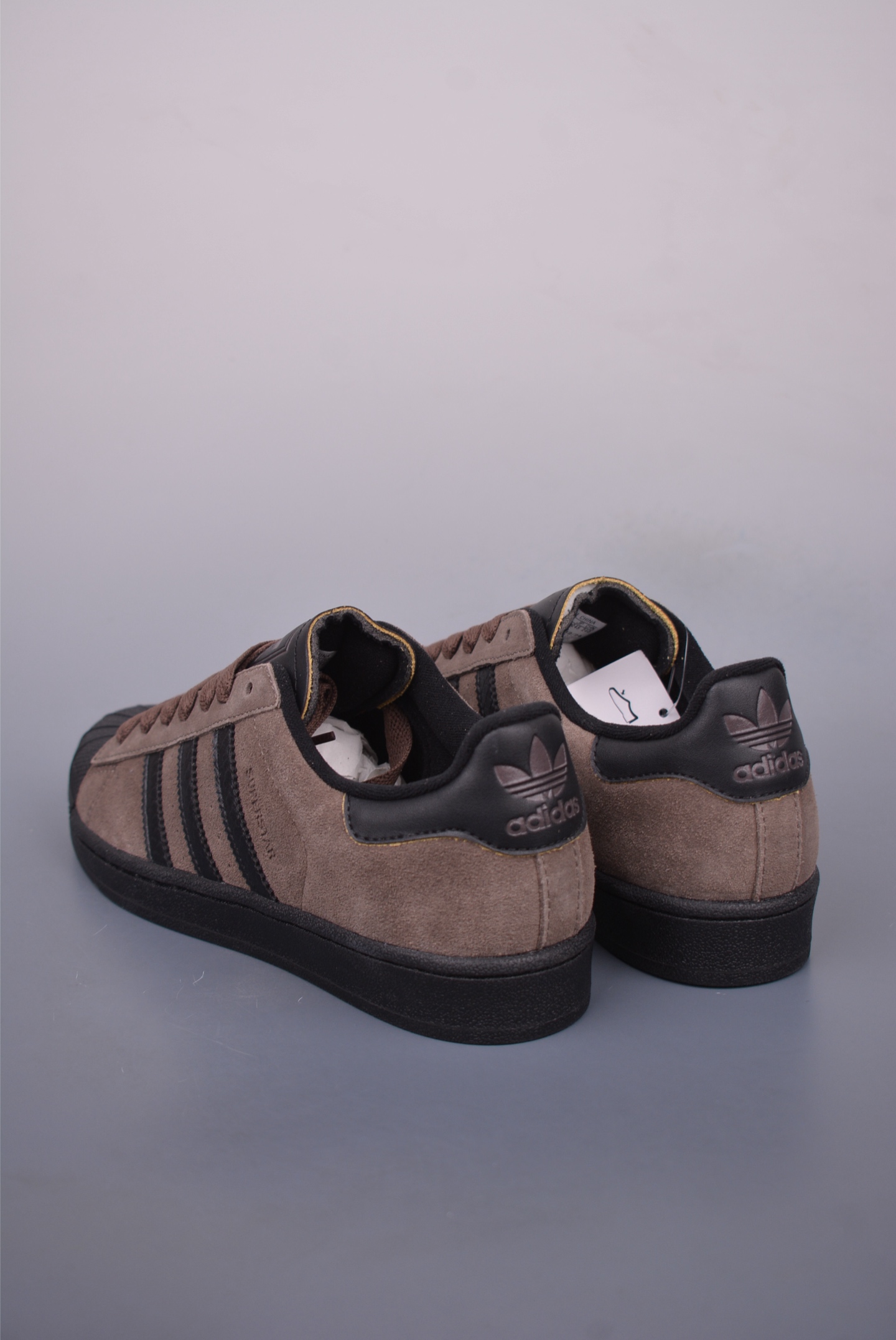 아디다스 오리지널 상품 번호: JH7696